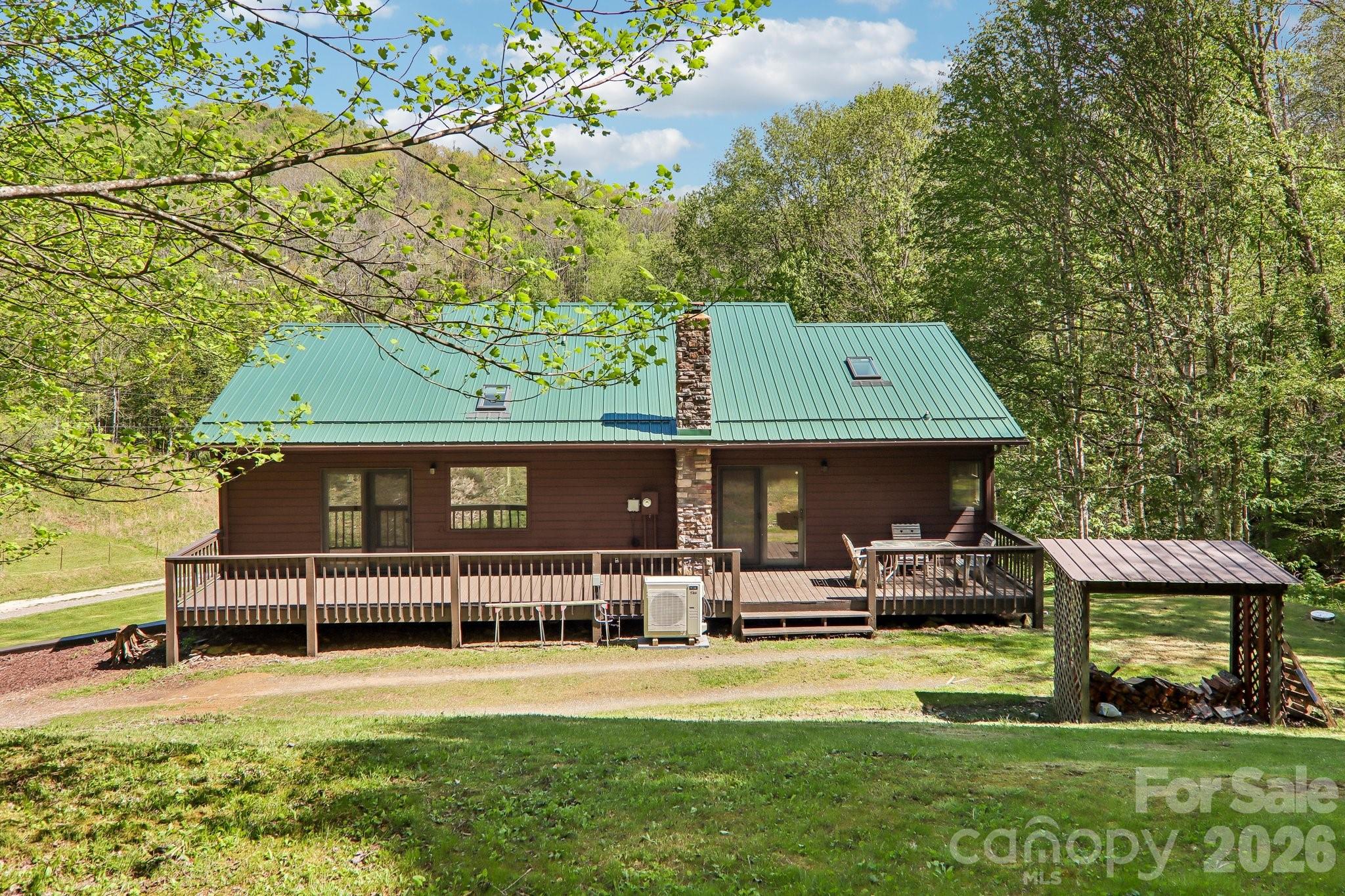 129 Cash Phillips Drive — Mars Hill