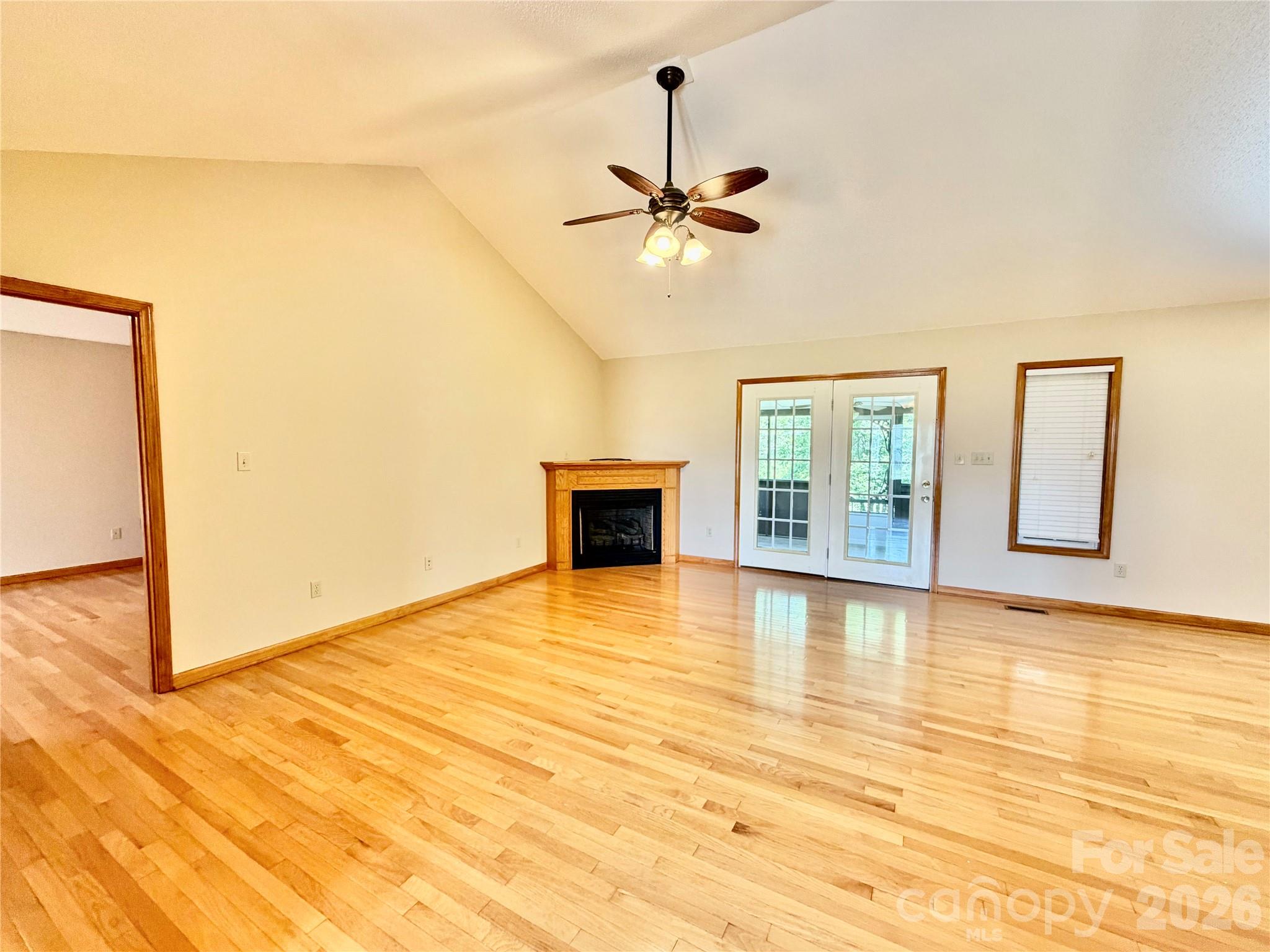 1070 Lucky Lane — Salisbury