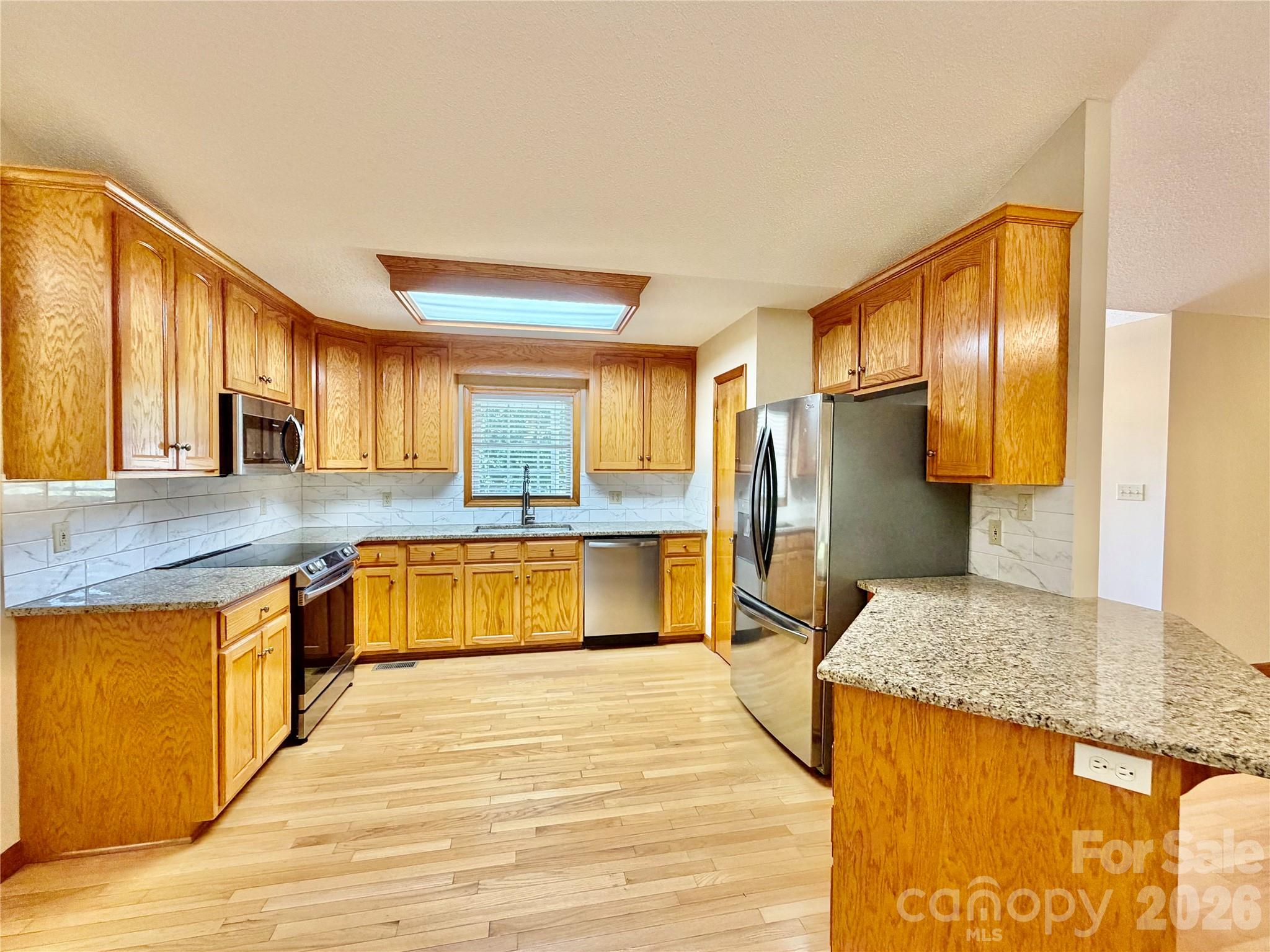 1070 Lucky Lane — Salisbury