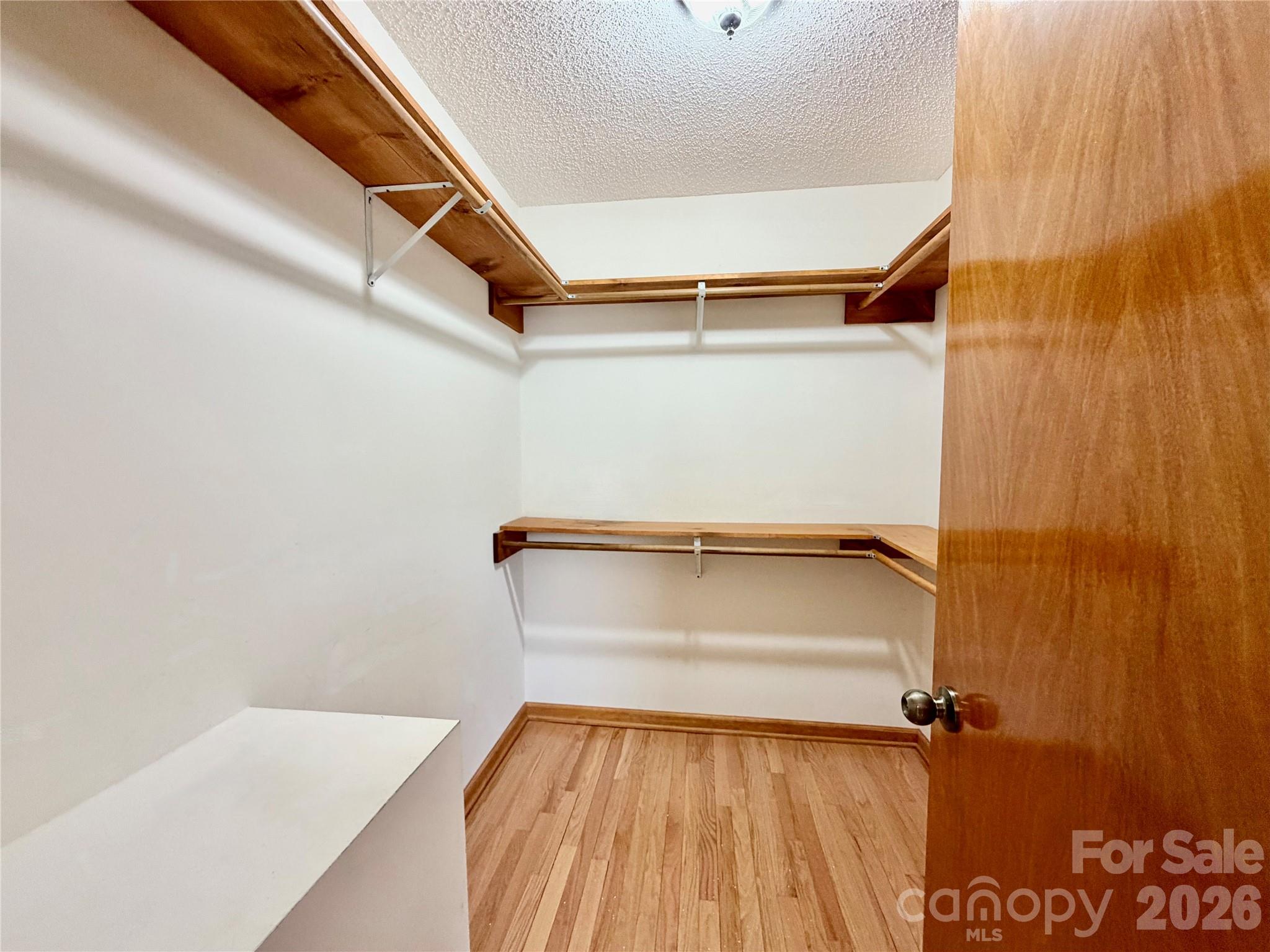 1070 Lucky Lane — Salisbury