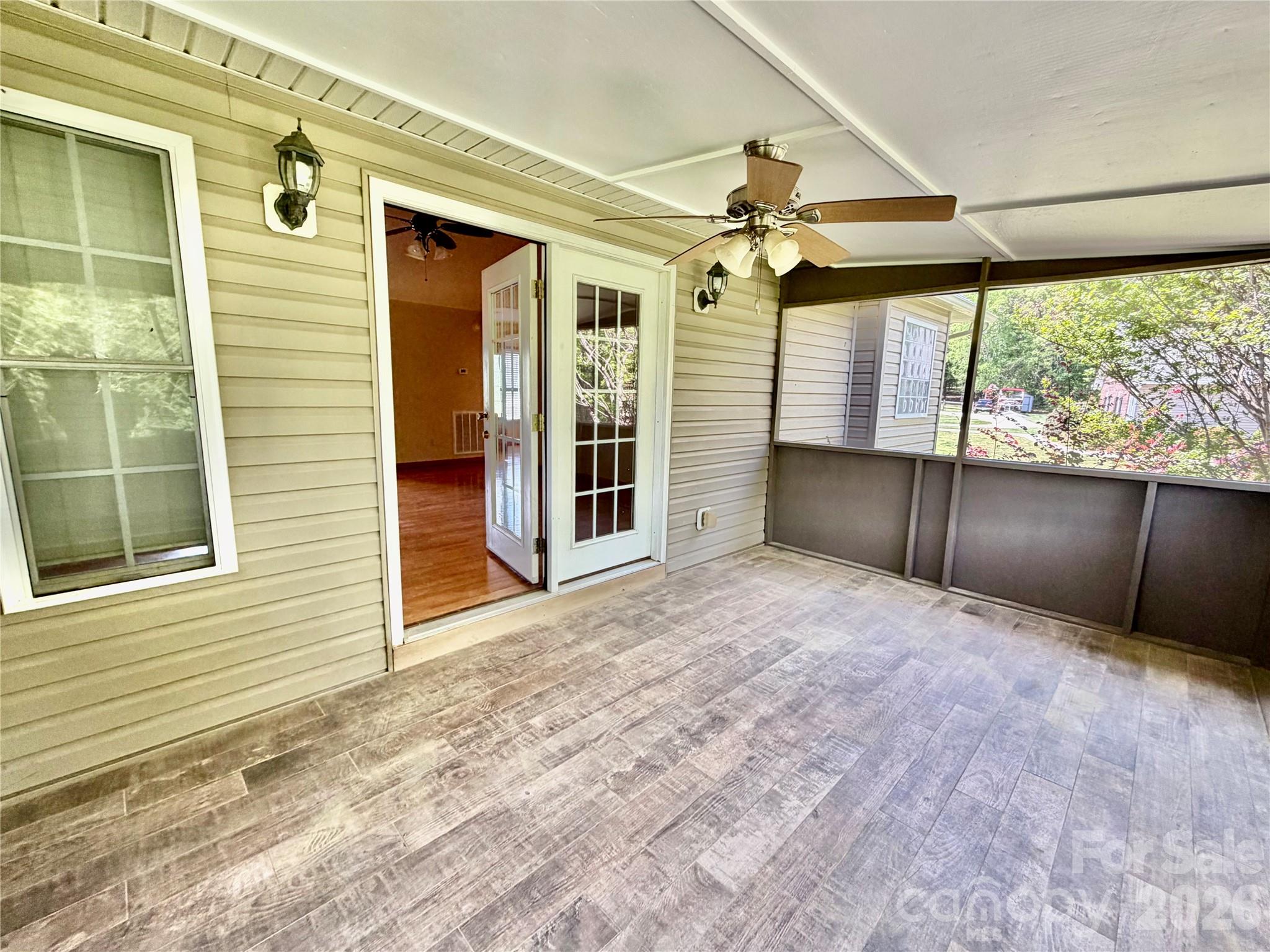1070 Lucky Lane — Salisbury