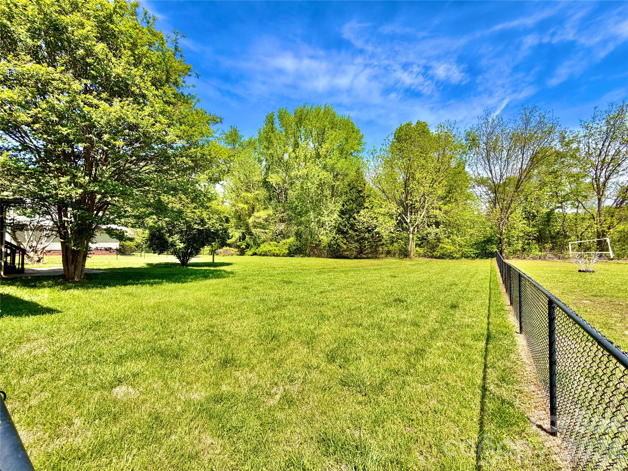 1070 Lucky Lane — Salisbury