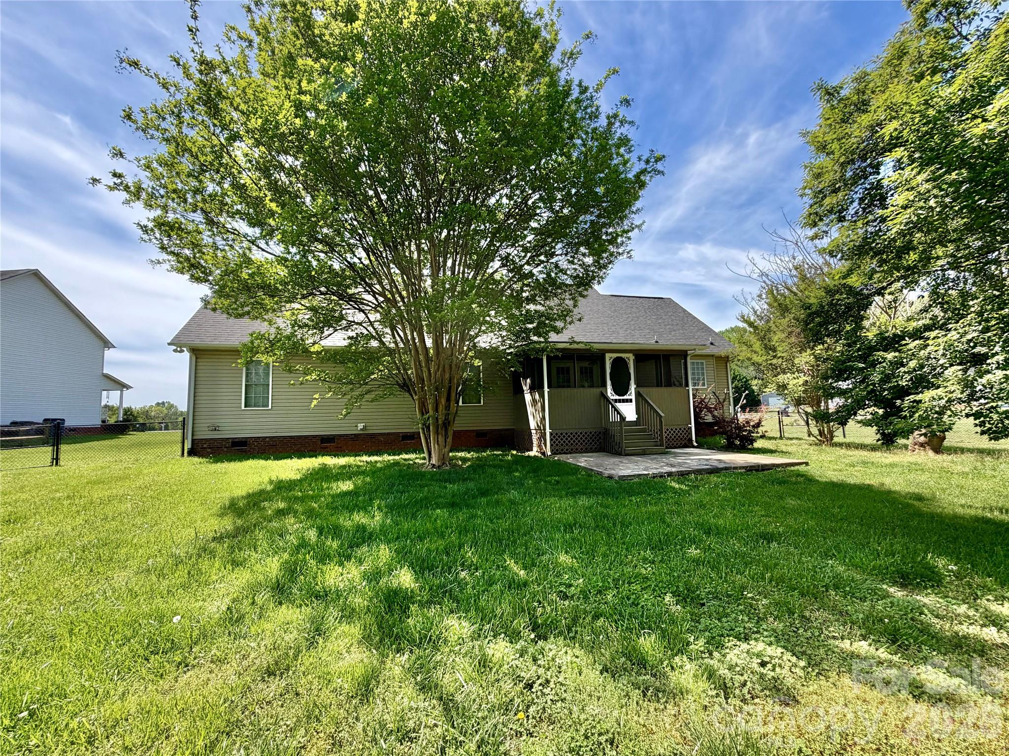 1070 Lucky Lane — Salisbury