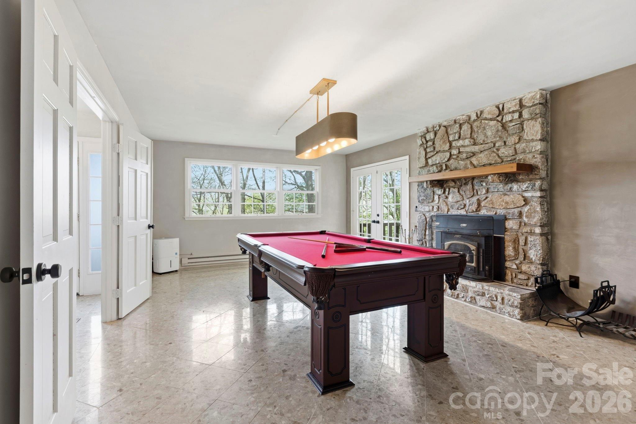 821 Summit Drive — Maggie Valley