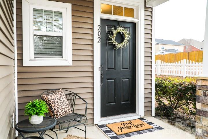 202 Penwood Lane — Lexington