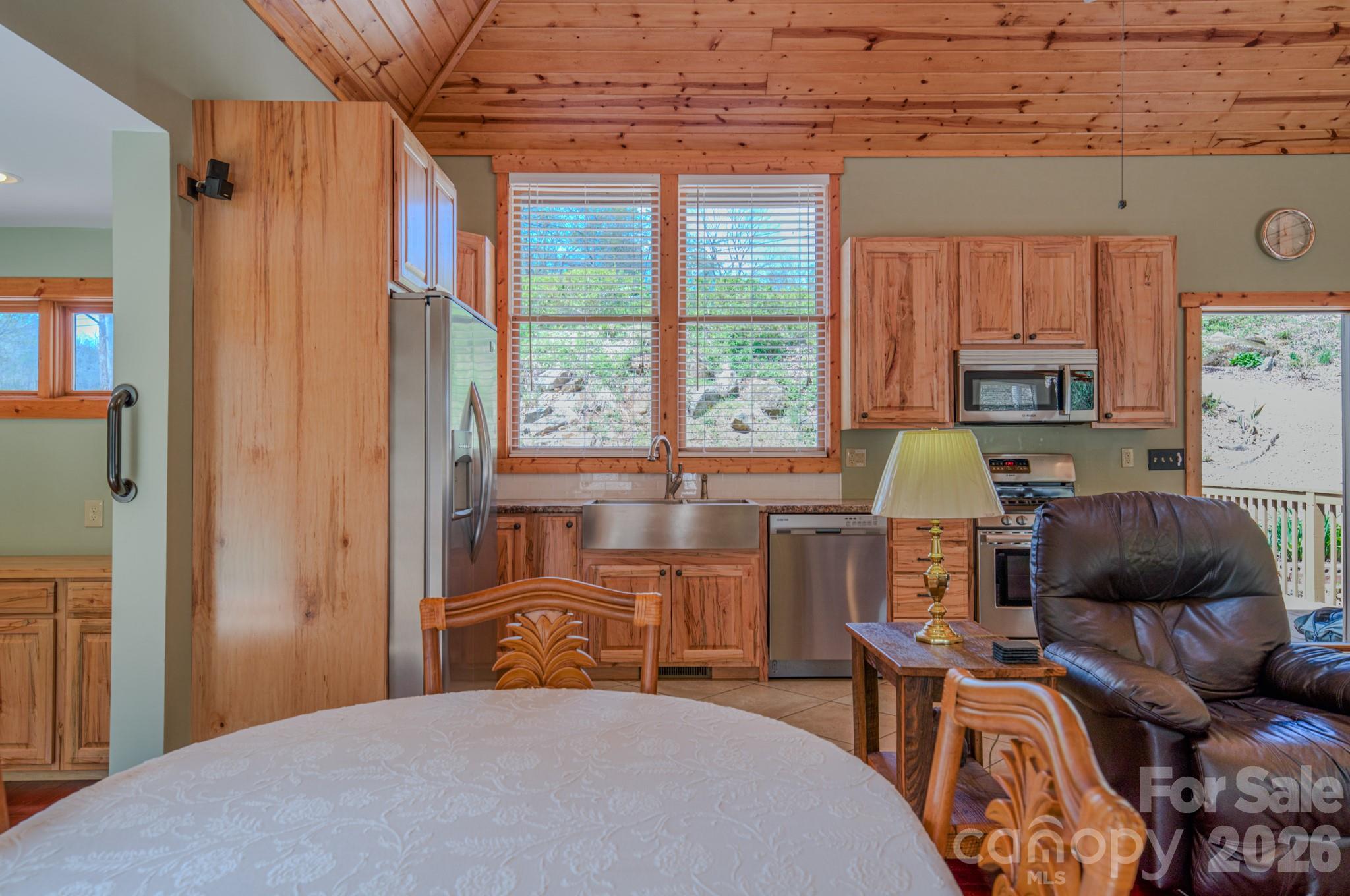 426 Cook Town Road — Bakersville