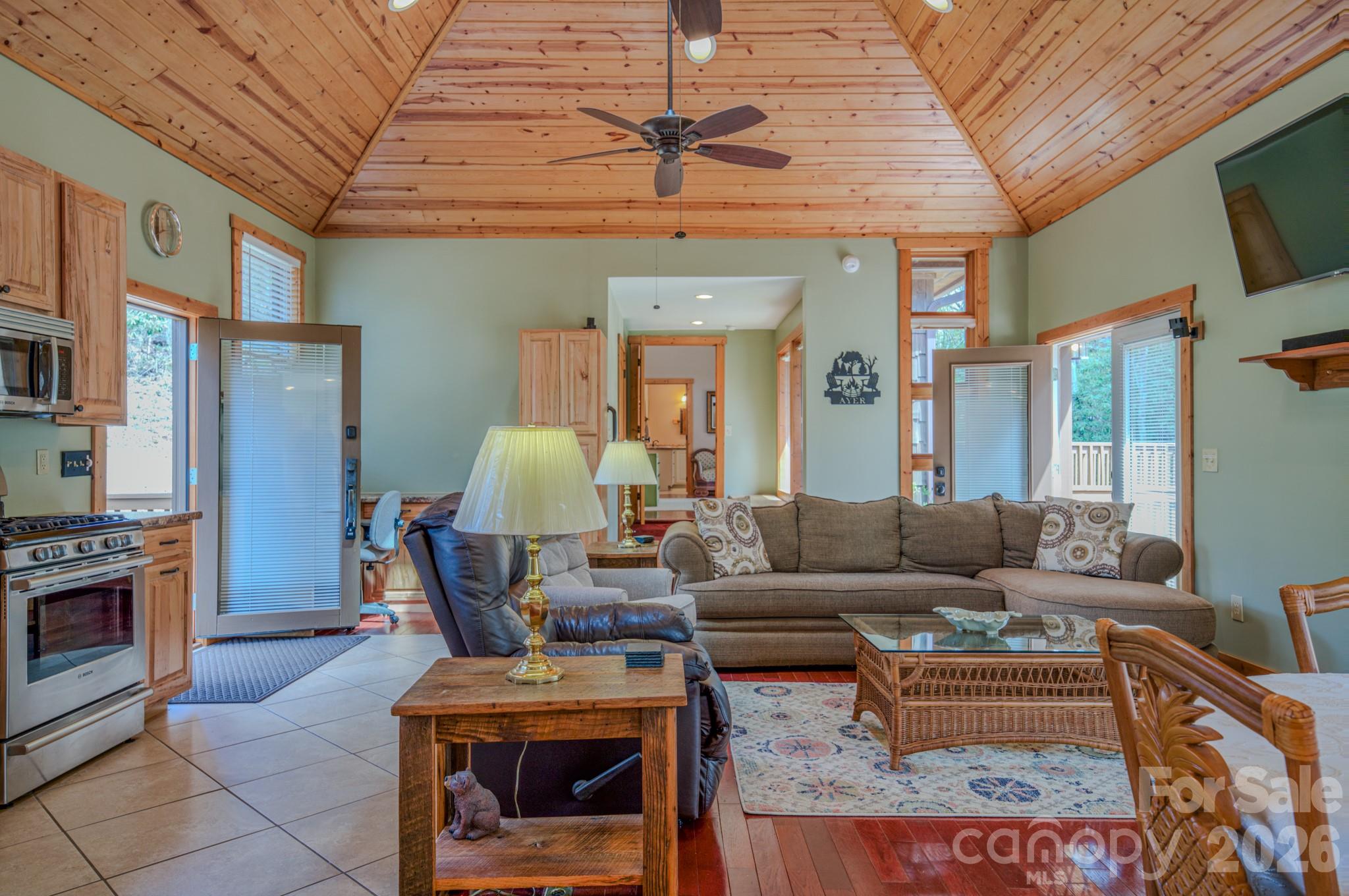 426 Cook Town Road — Bakersville