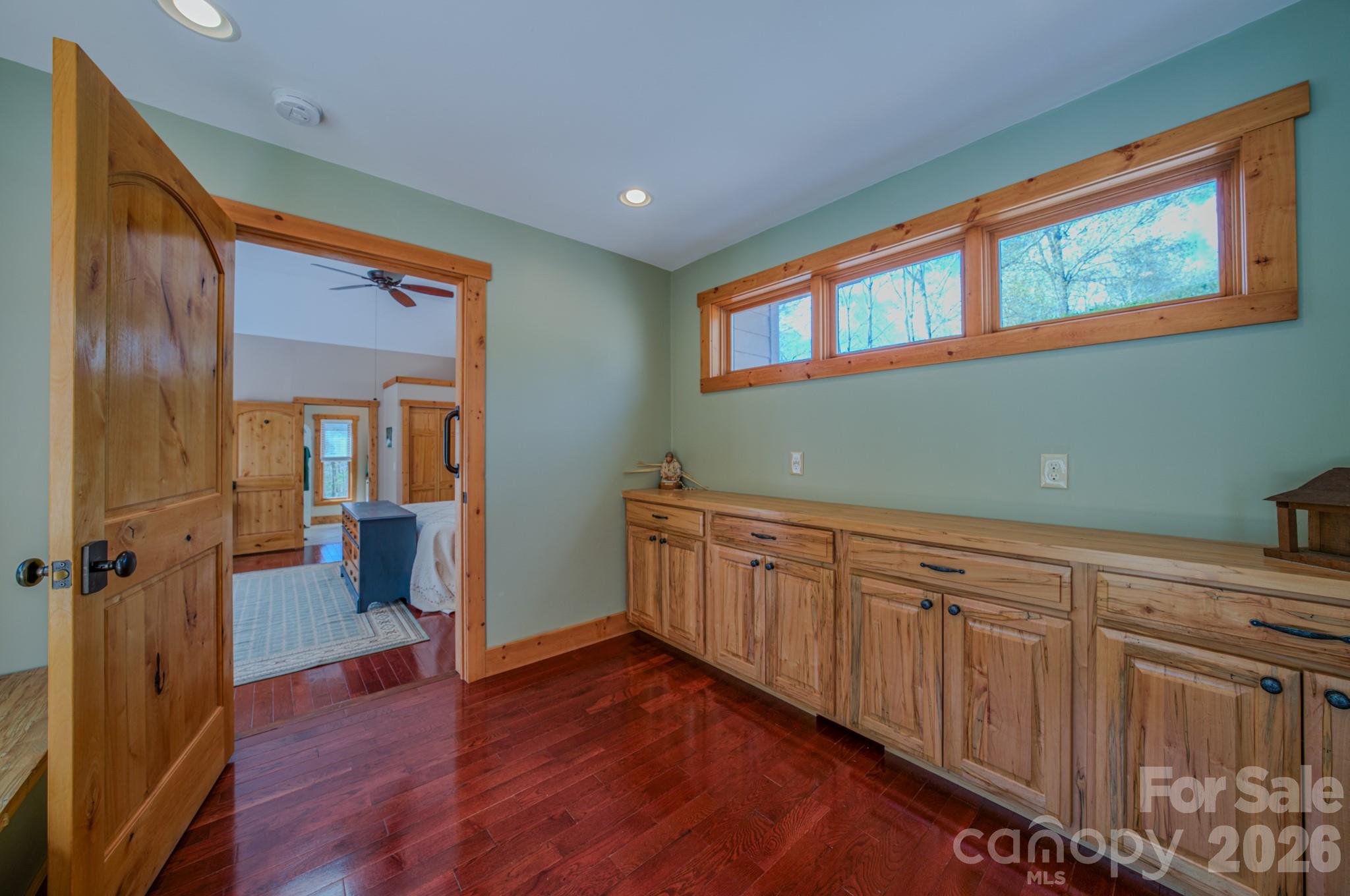426 Cook Town Road — Bakersville