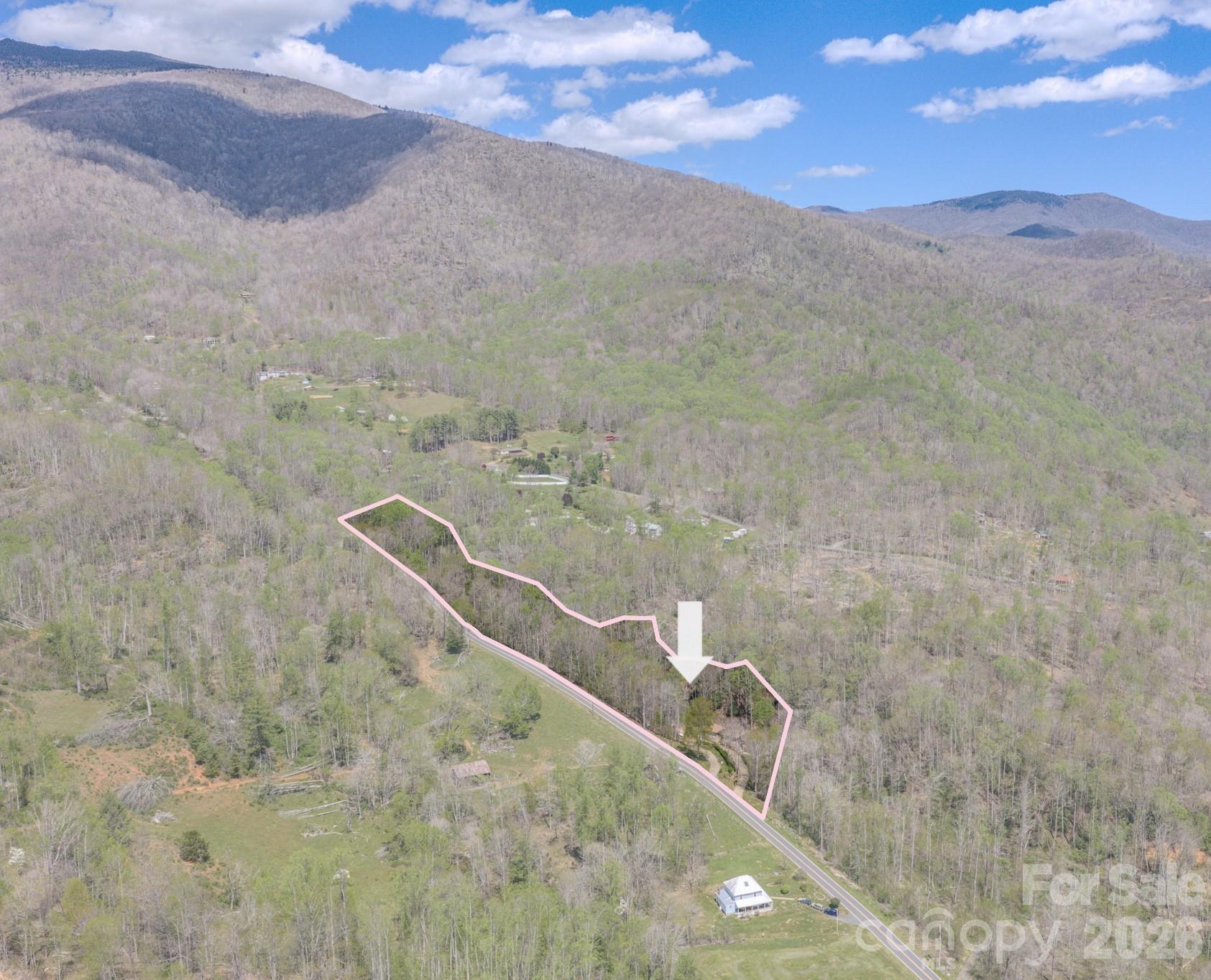 426 Cook Town Road — Bakersville