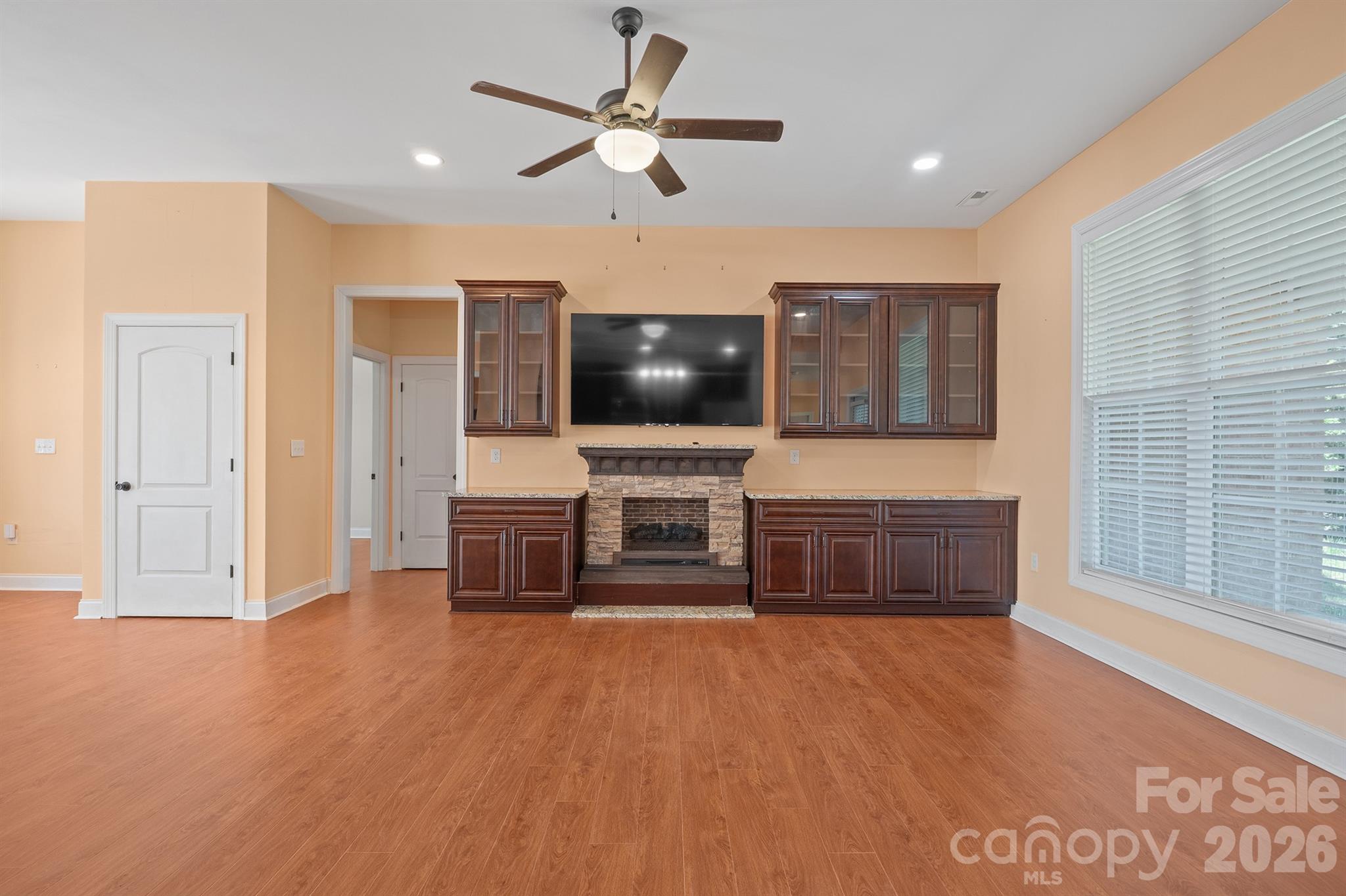 101 Long Meadows Drive — Kings Mountain