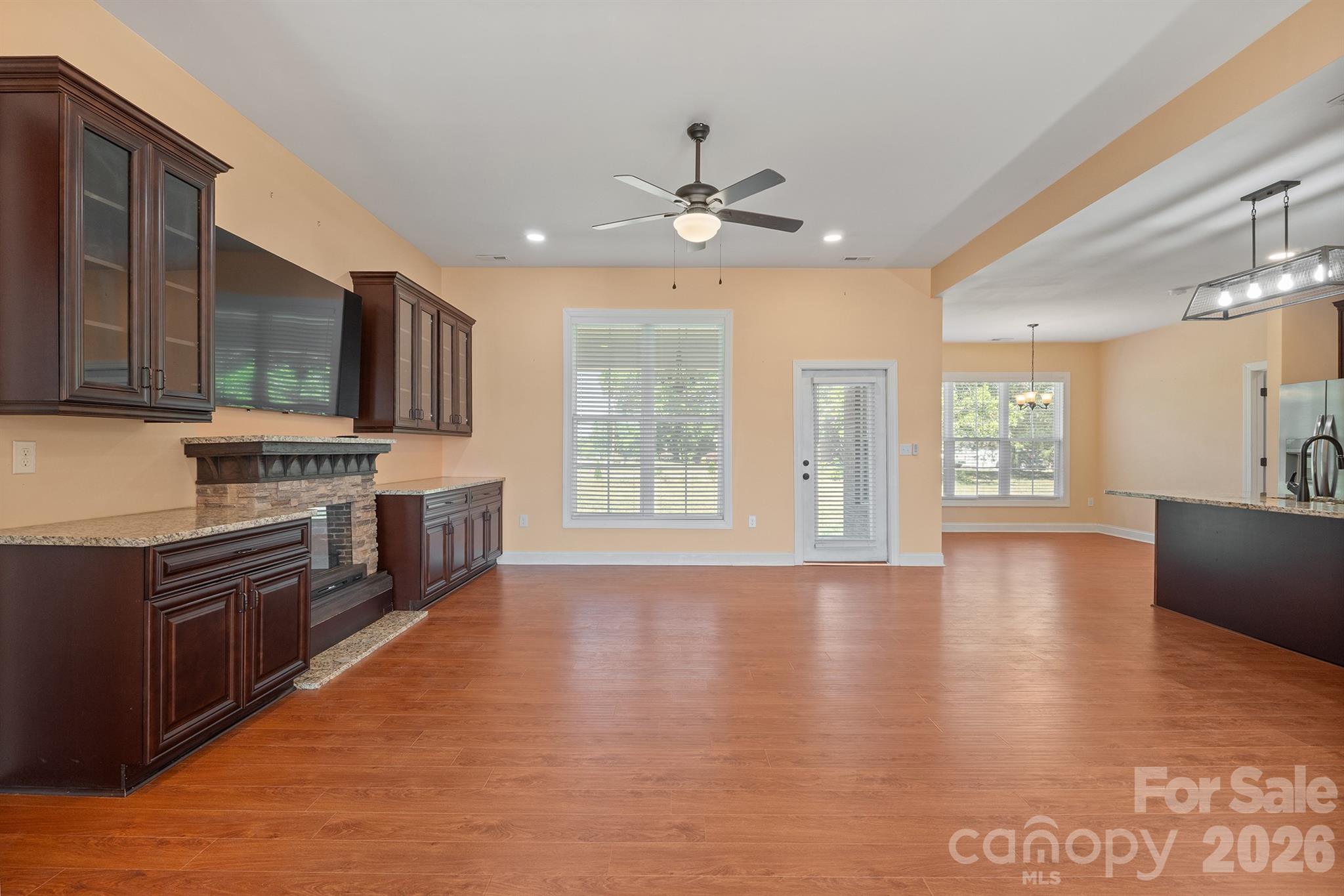 101 Long Meadows Drive — Kings Mountain