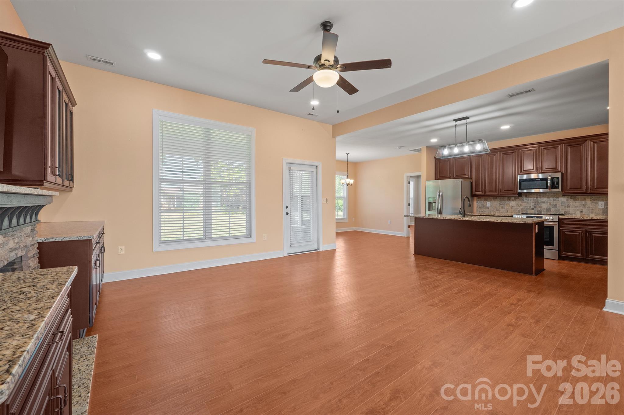 101 Long Meadows Drive — Kings Mountain