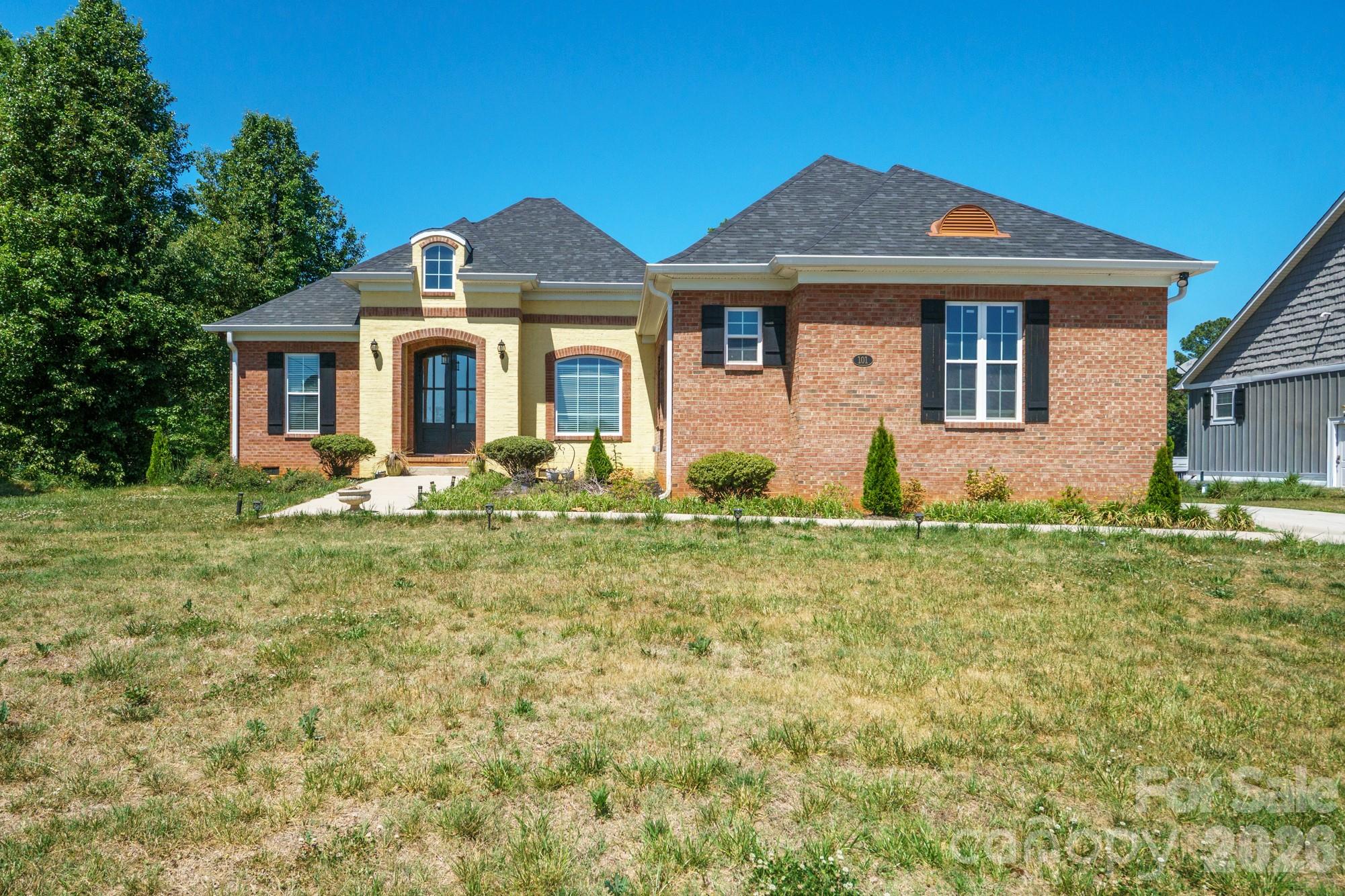 101 Long Meadows Drive — Kings Mountain