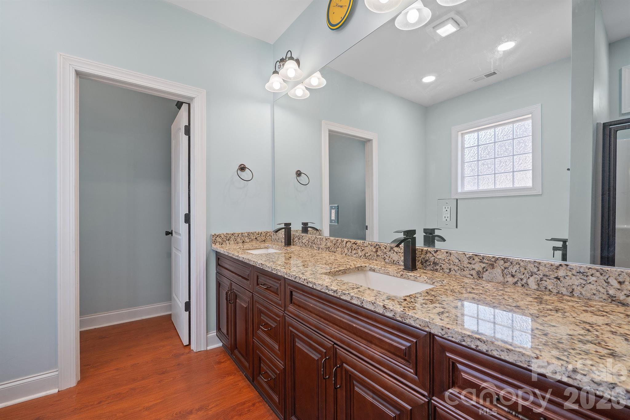 101 Long Meadows Drive — Kings Mountain