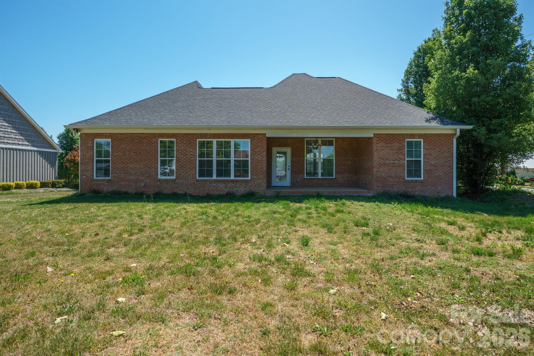 101 Long Meadows Drive — Kings Mountain