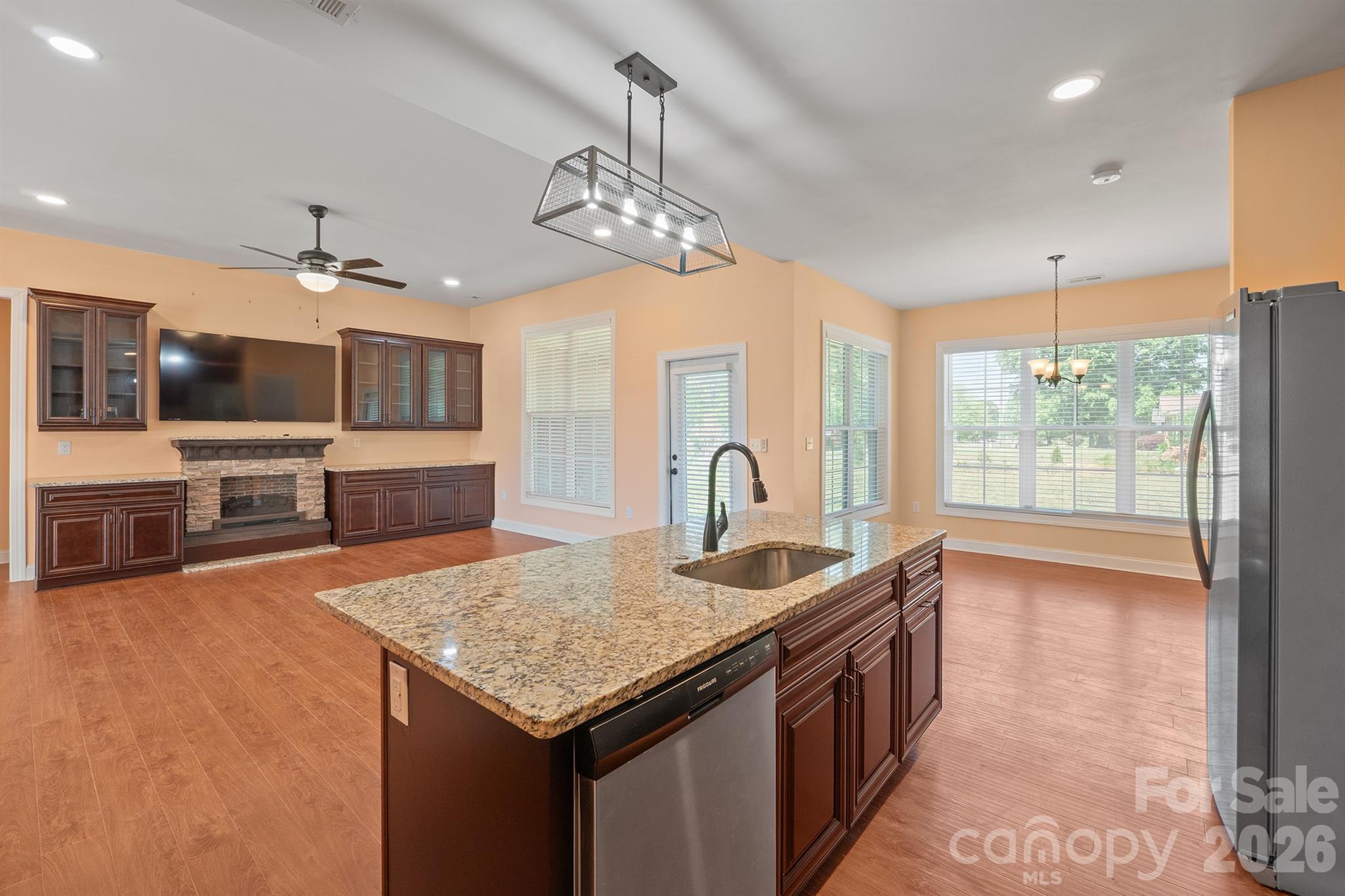 101 Long Meadows Drive — Kings Mountain