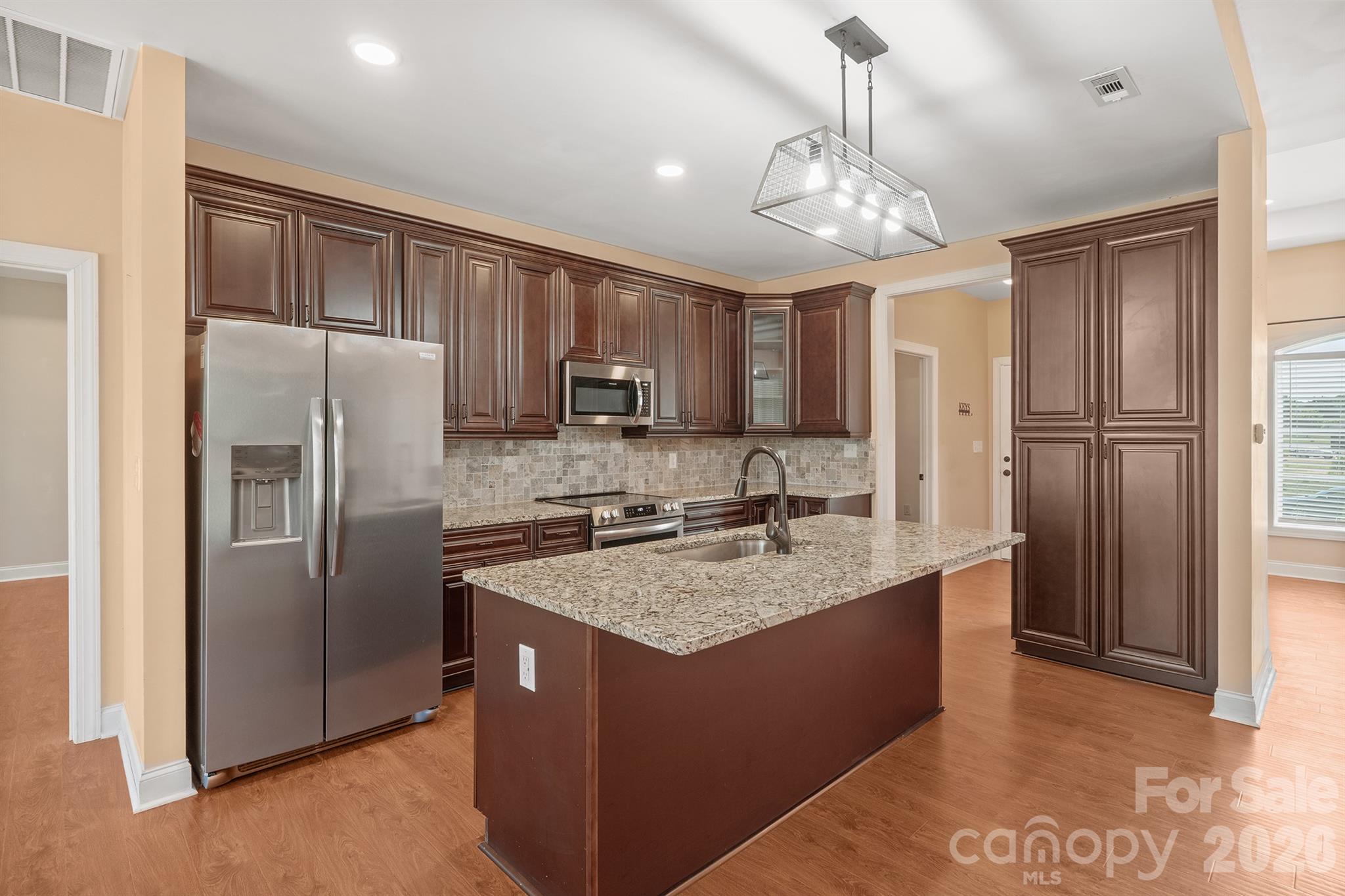 101 Long Meadows Drive — Kings Mountain