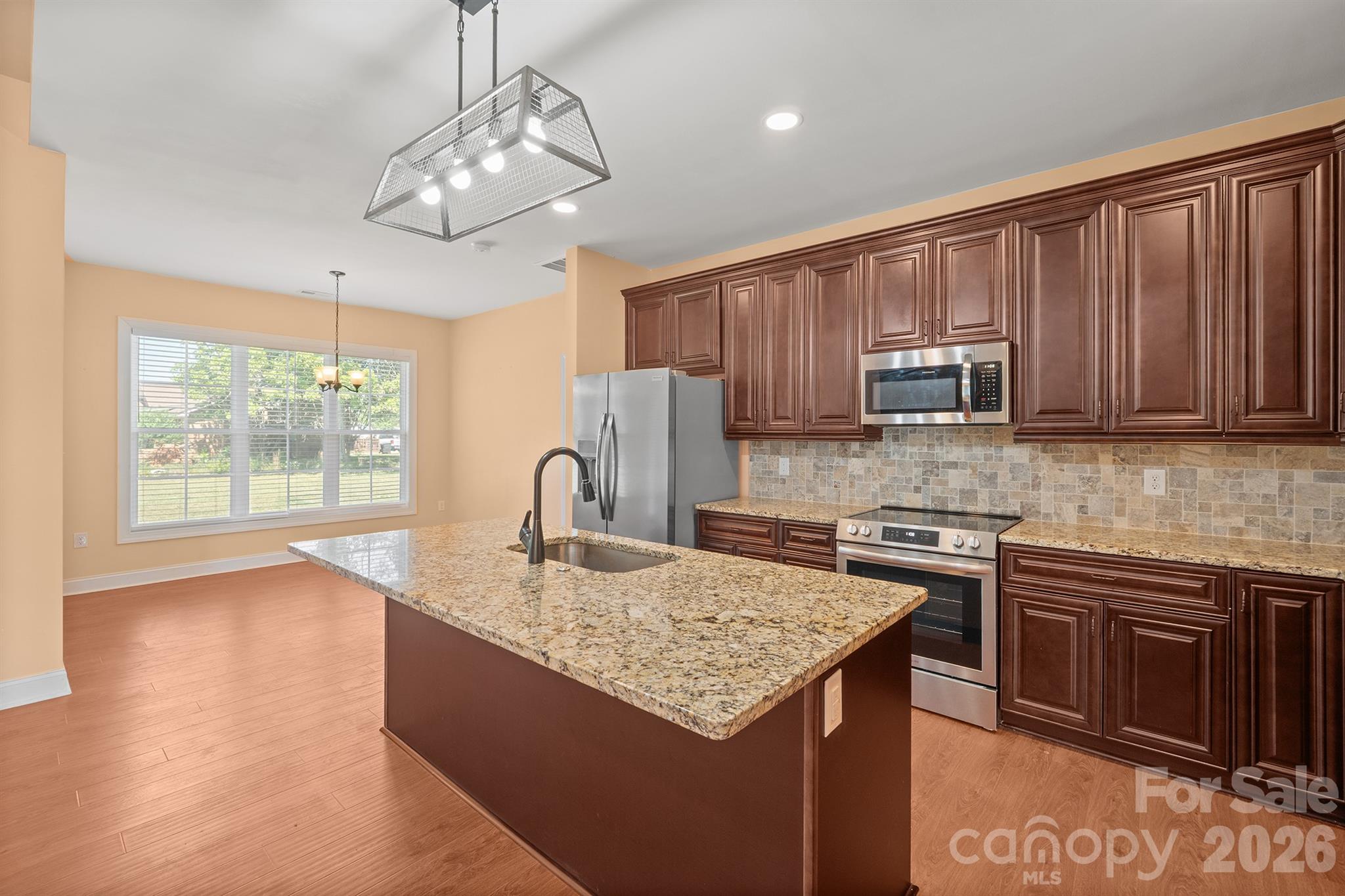 101 Long Meadows Drive — Kings Mountain
