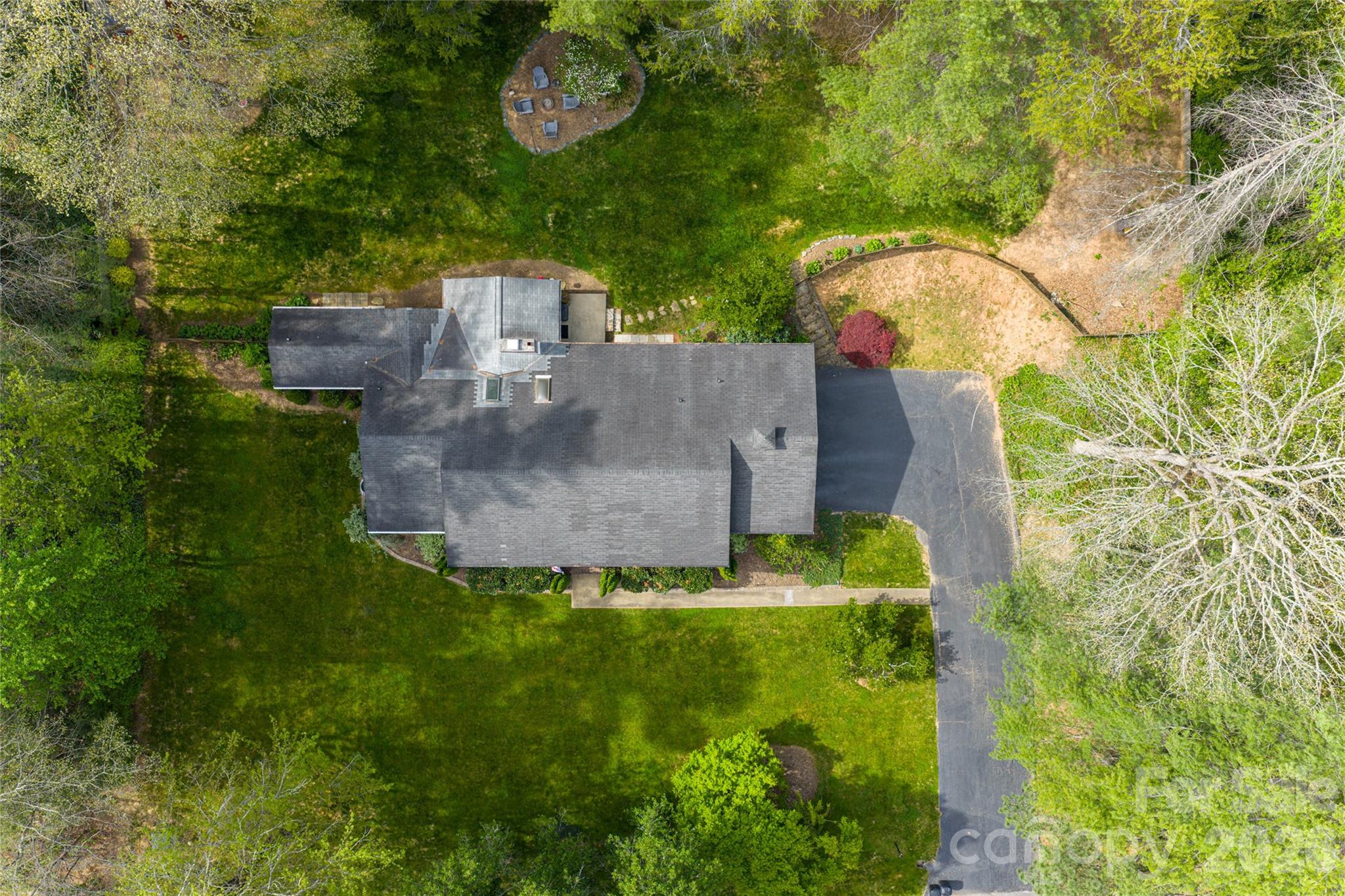 117 Brandon Road — Hendersonville