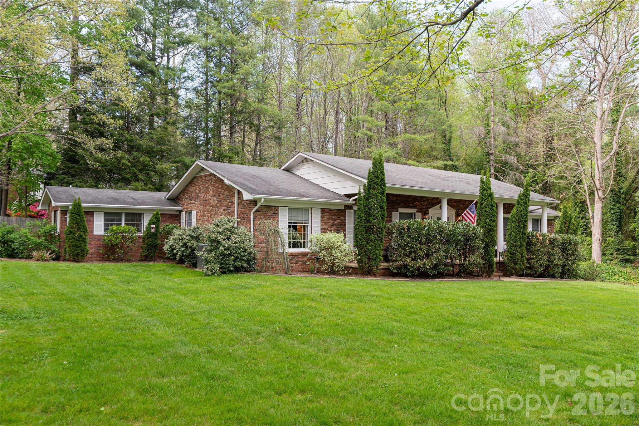 117 Brandon Road — Hendersonville