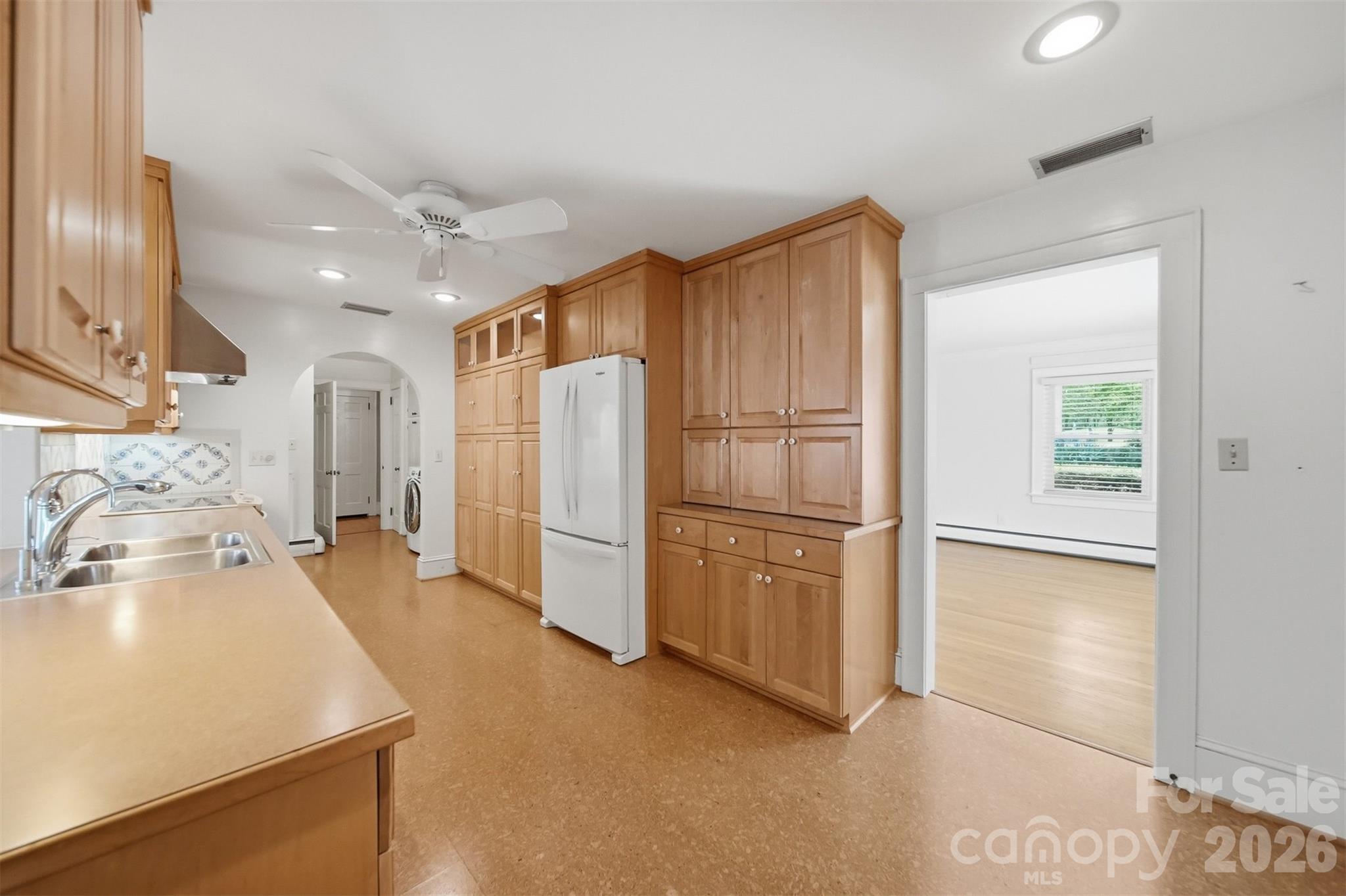 3485 Bridgeford Lane — Newton
