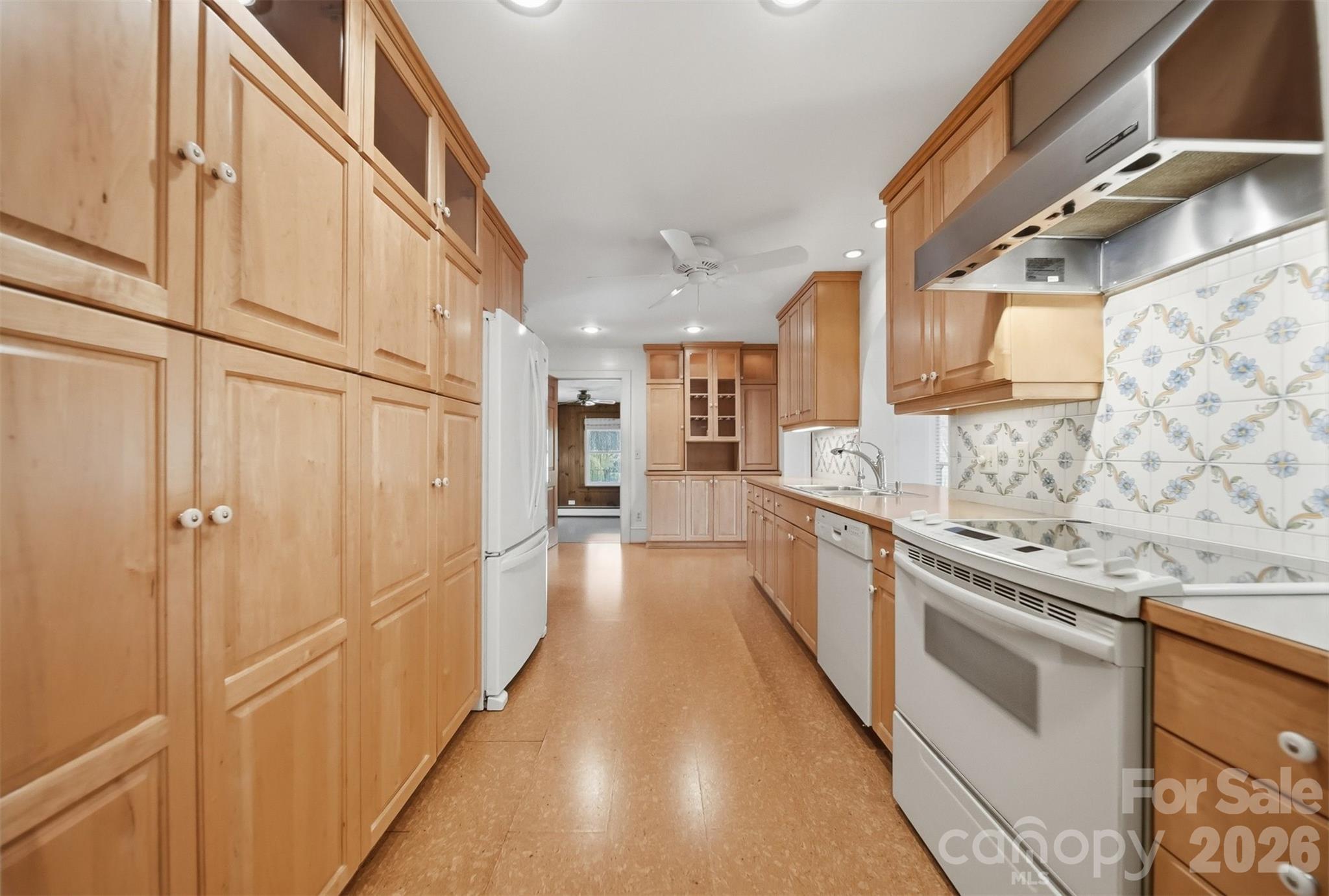 3485 Bridgeford Lane — Newton