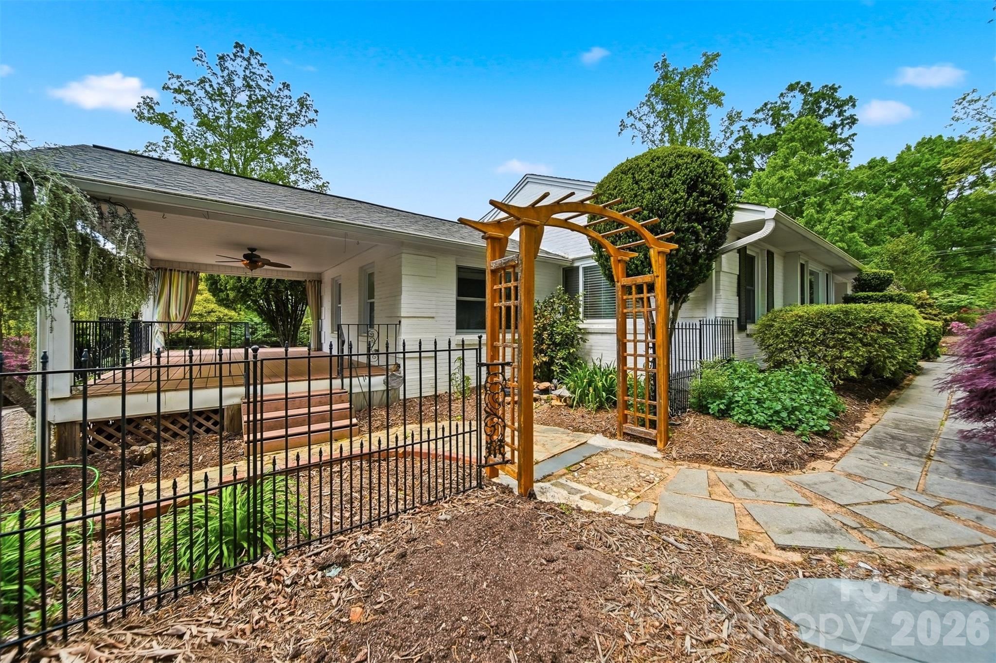3485 Bridgeford Lane — Newton