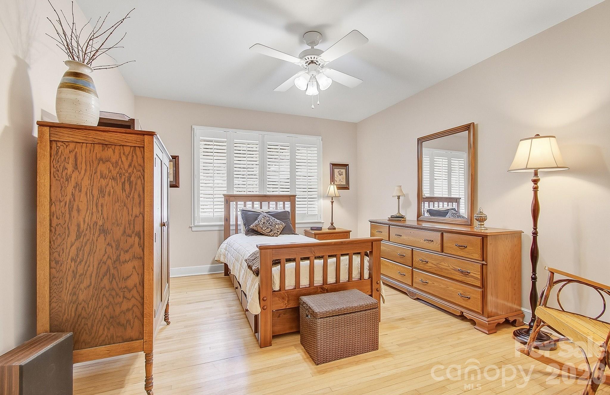 41 Arthur Road — Asheville