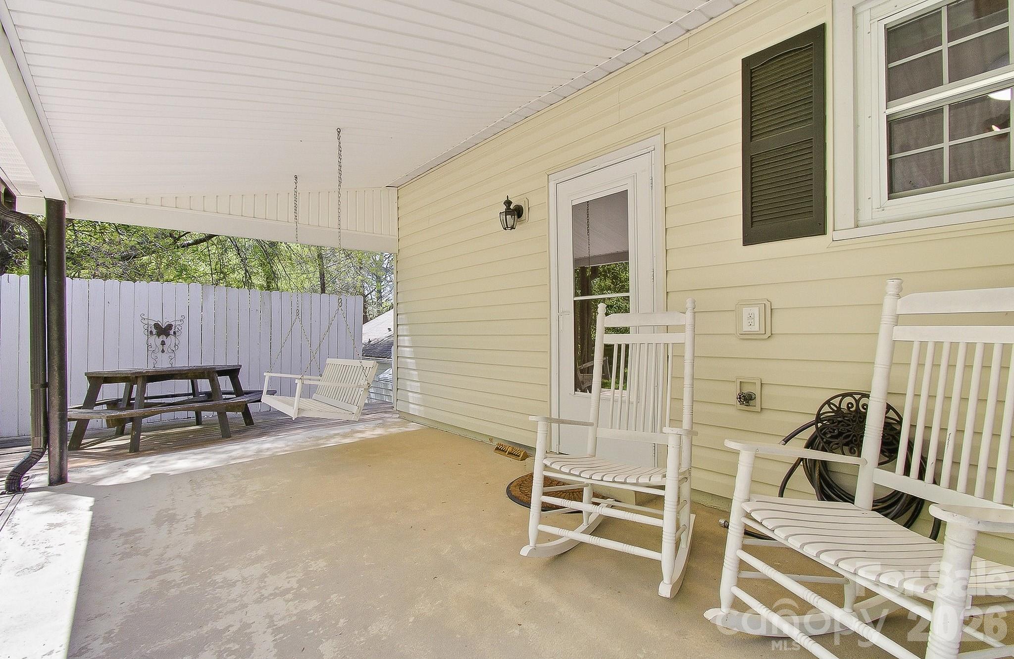 41 Arthur Road — Asheville