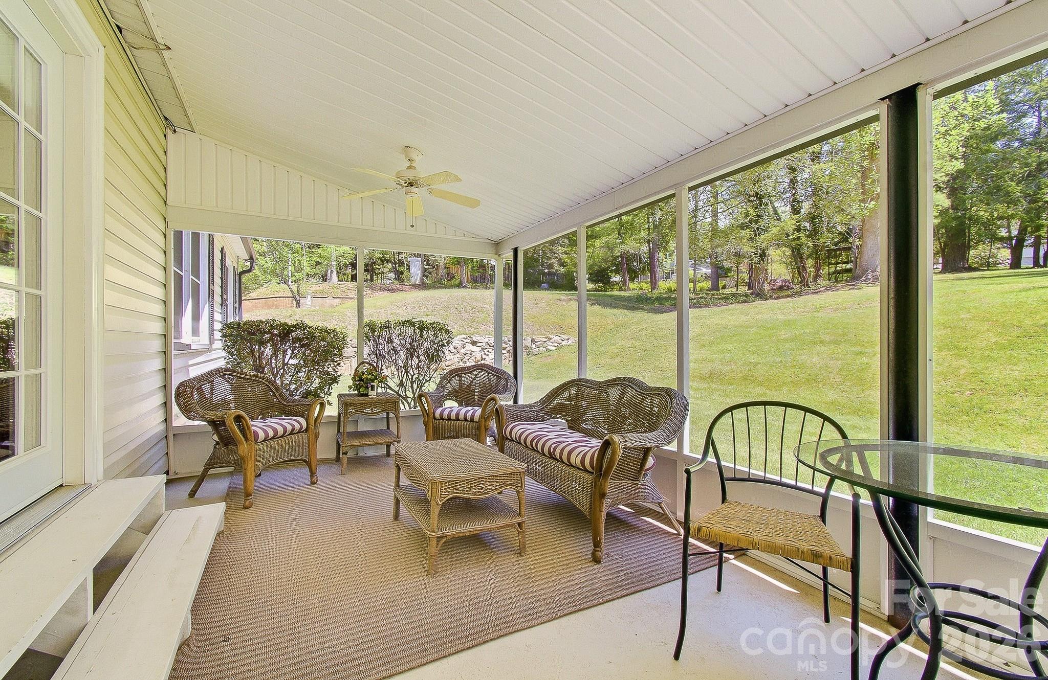 41 Arthur Road — Asheville