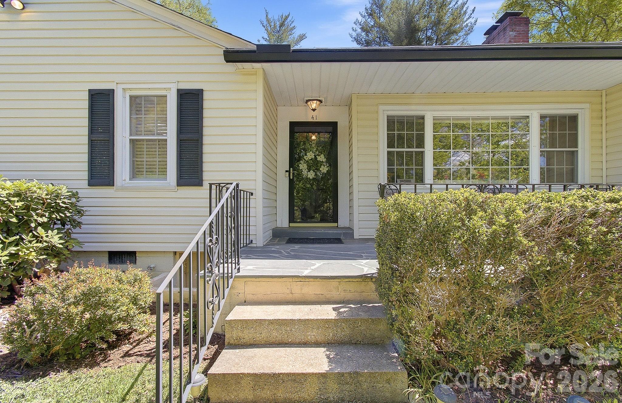 41 Arthur Road — Asheville