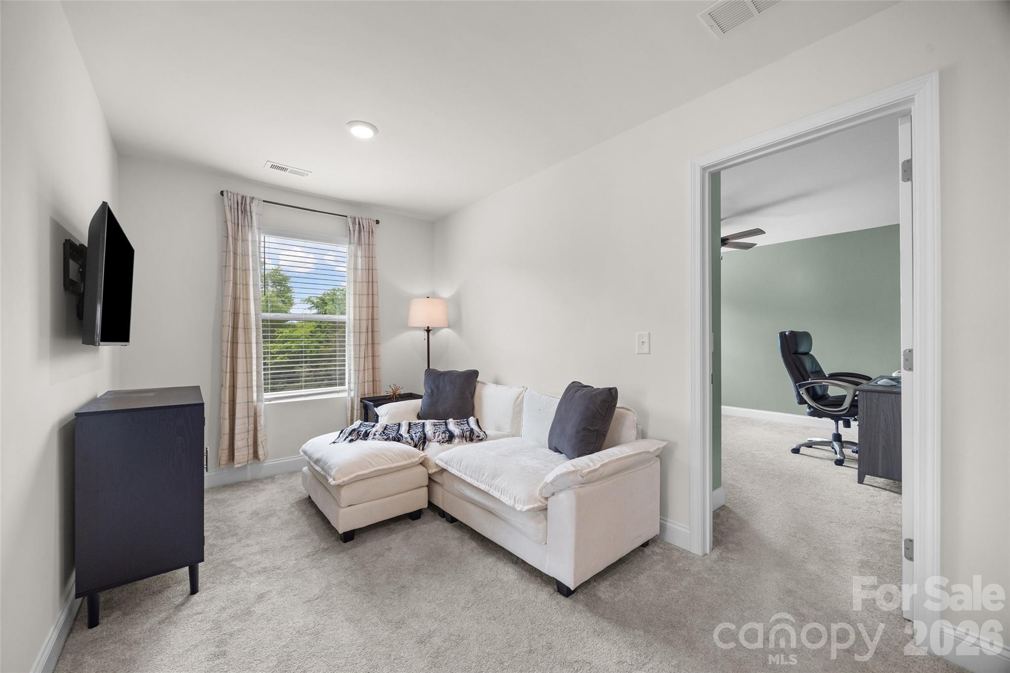 1521 Black Walnut Street — Monroe
