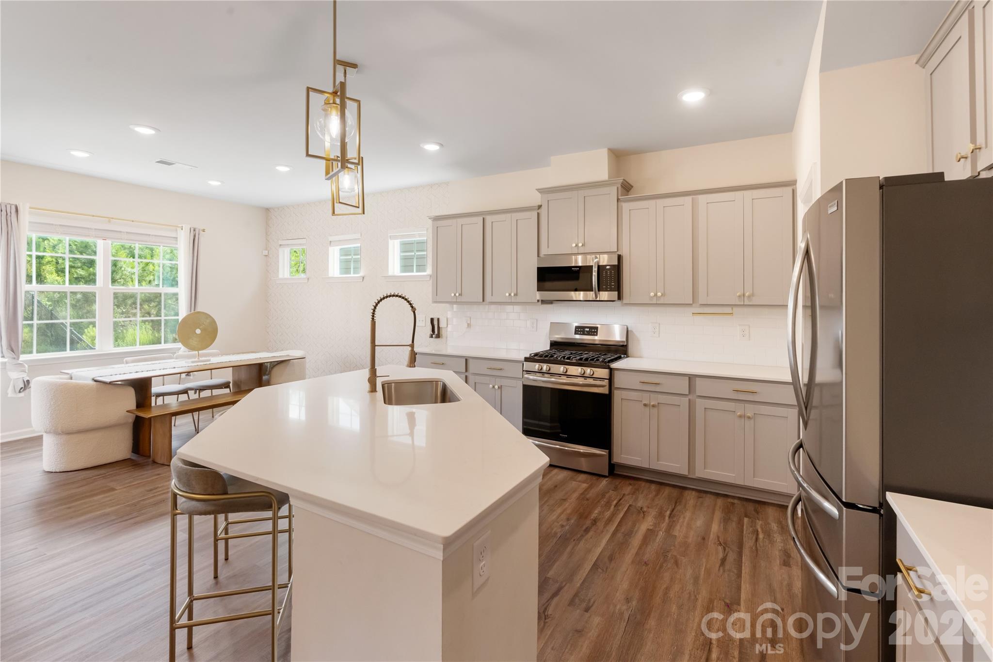 1001 Linn Cove Cove — Waxhaw
