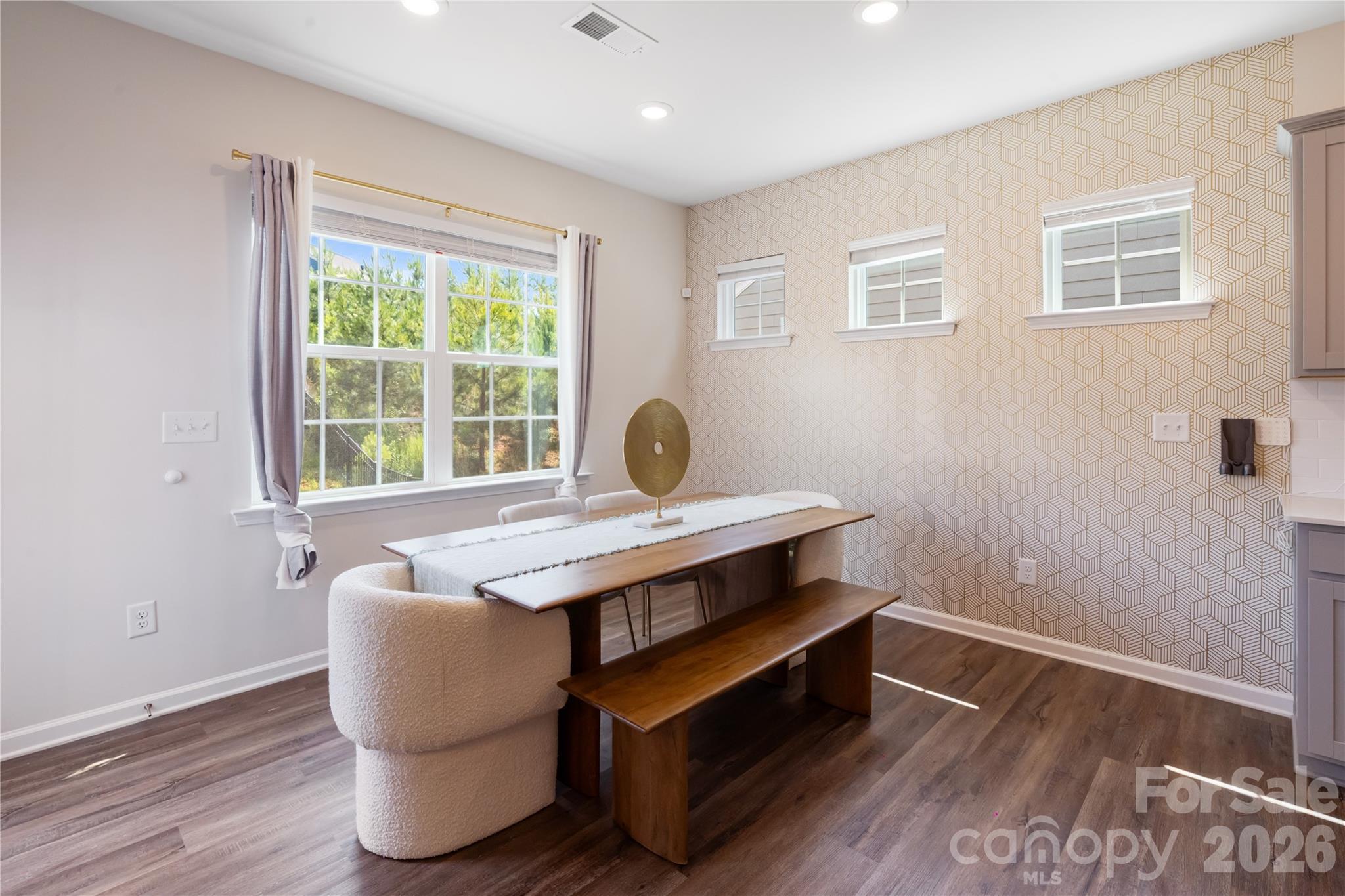 1001 Linn Cove Cove — Waxhaw