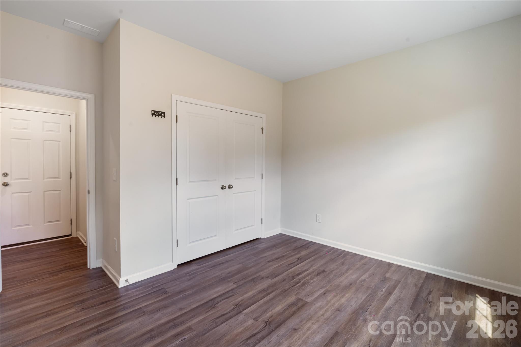 1001 Linn Cove Cove — Waxhaw