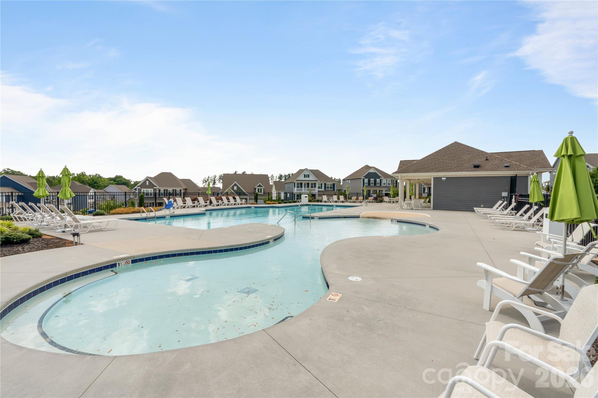1001 Linn Cove Cove — Waxhaw