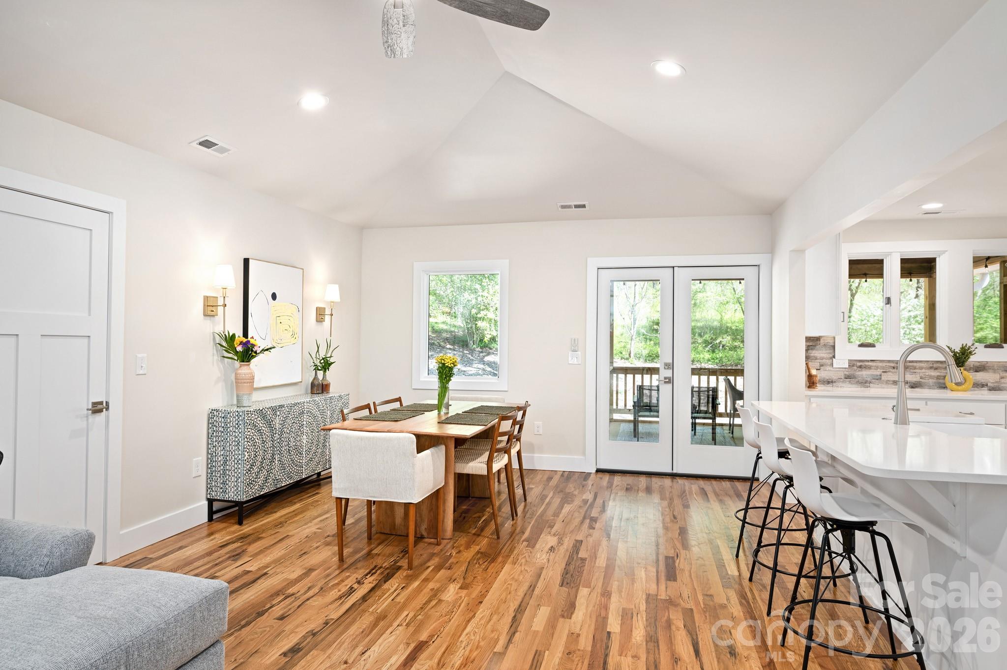 1048 Jenkins Valley Road — Alexander