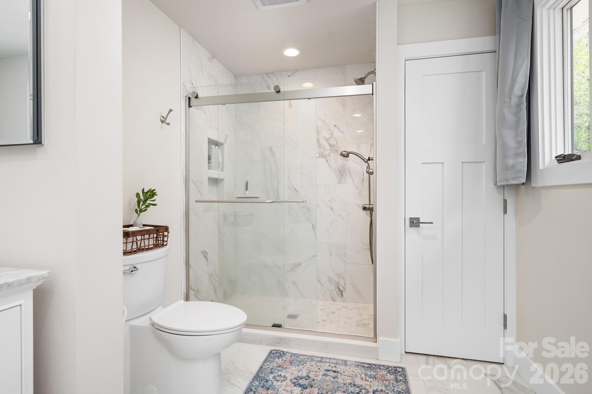 1048 Jenkins Valley Road — Alexander