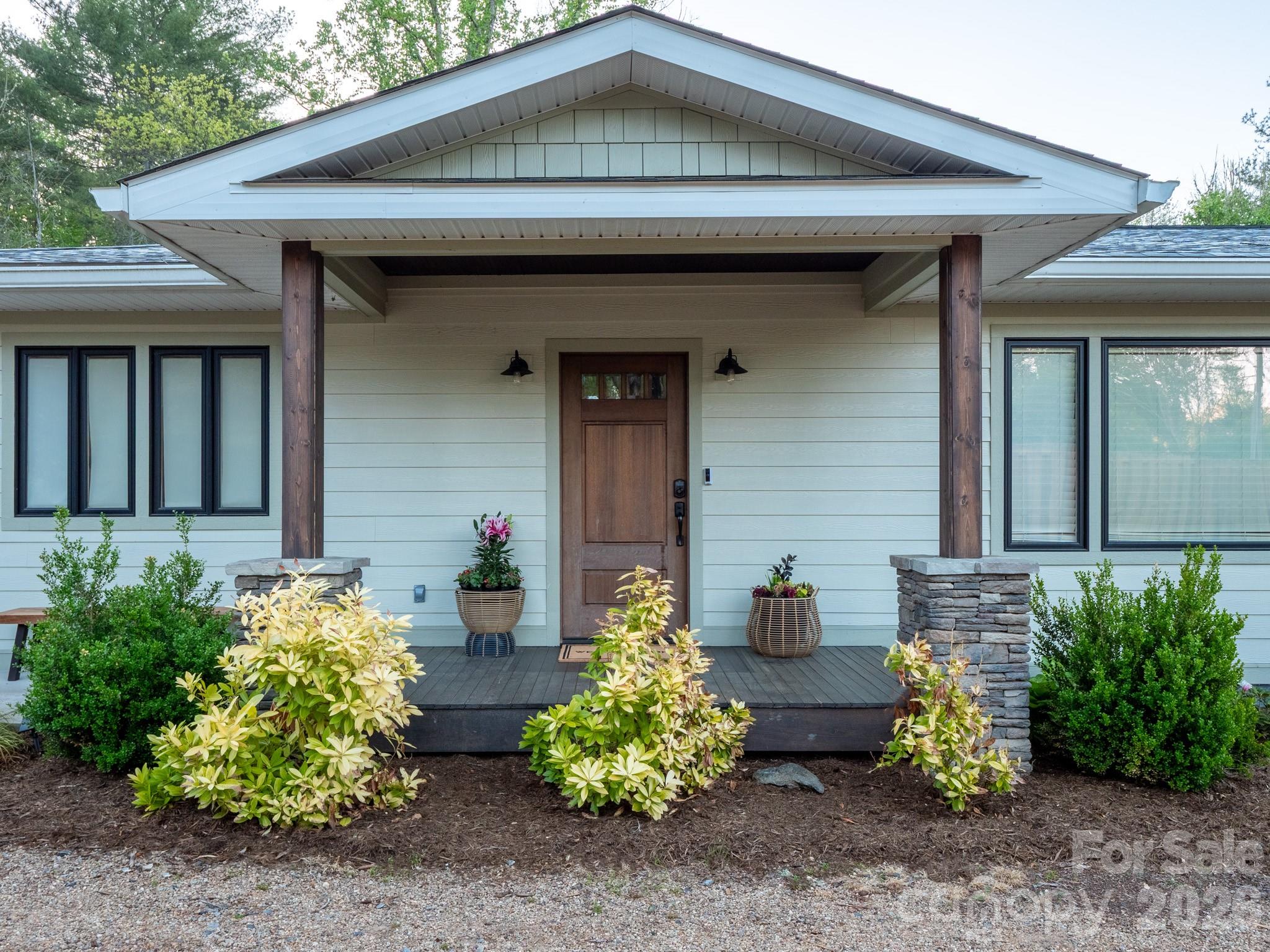 1048 Jenkins Valley Road — Alexander