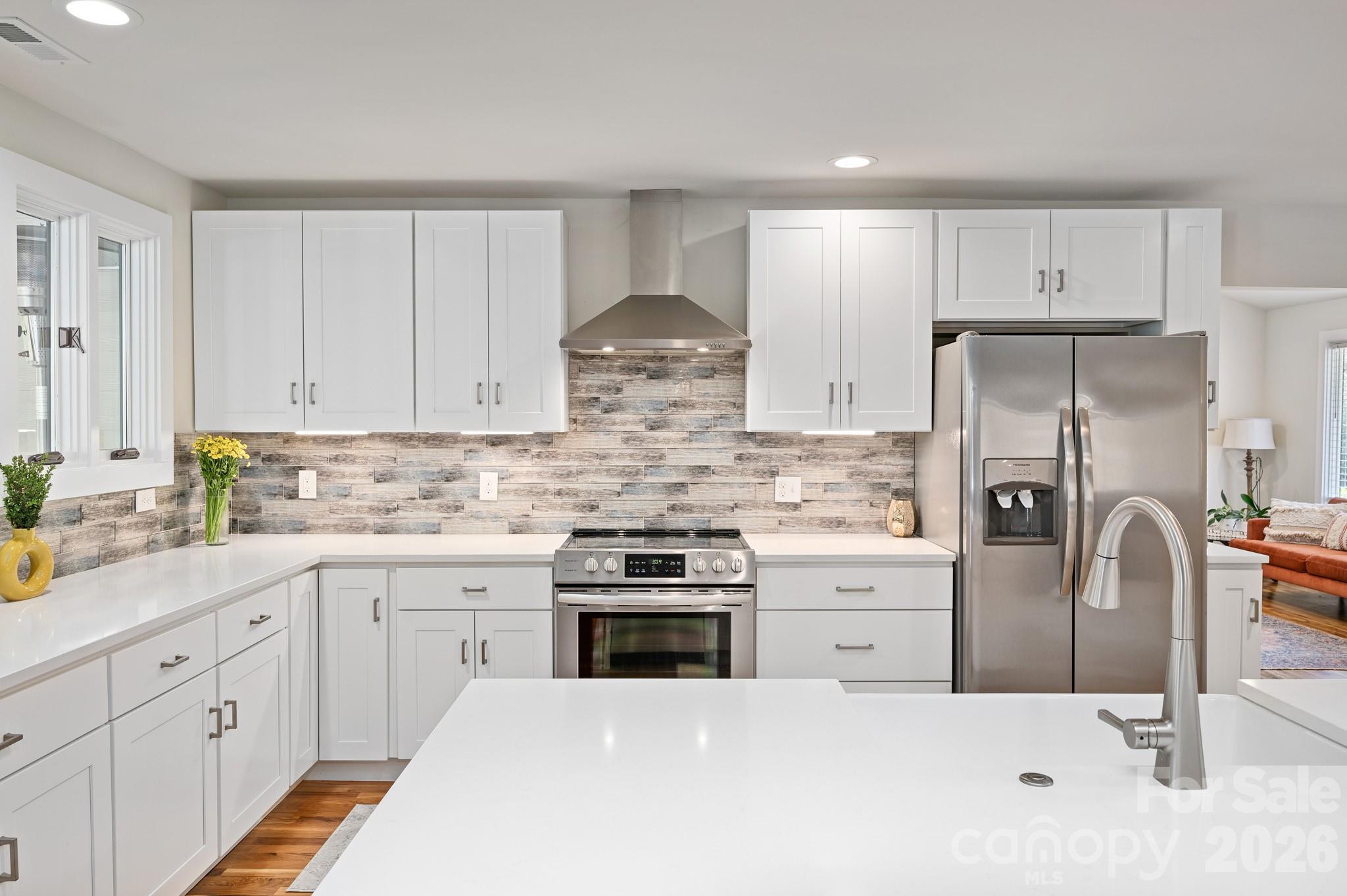 1048 Jenkins Valley Road — Alexander