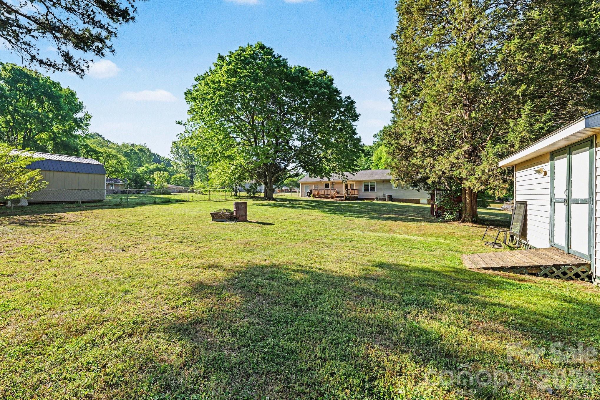 105 Stoneybrook Road — Salisbury