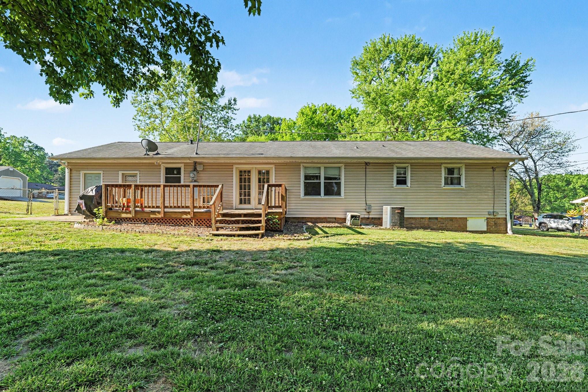 105 Stoneybrook Road — Salisbury