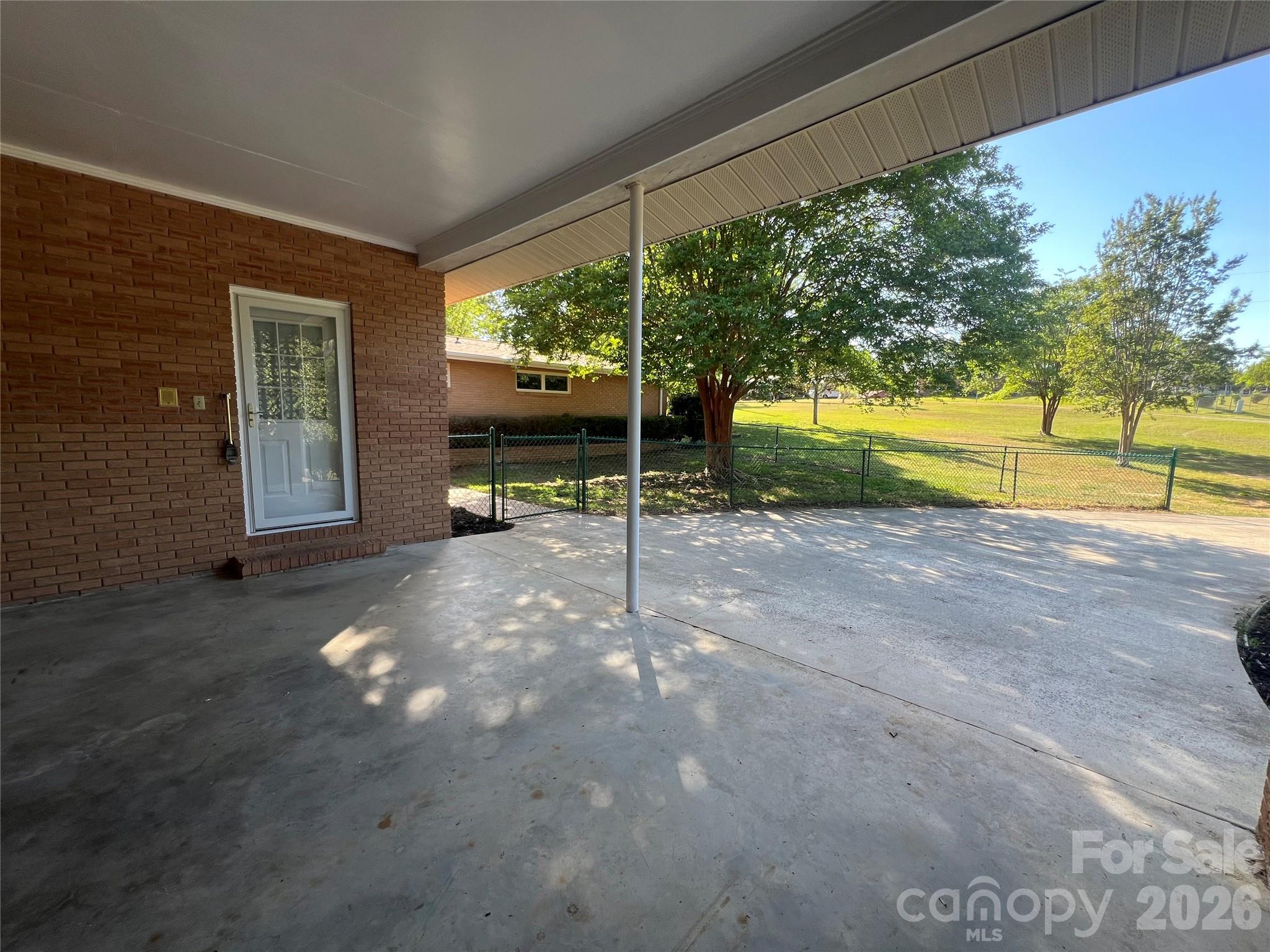 280 Raintree Road — Great Falls