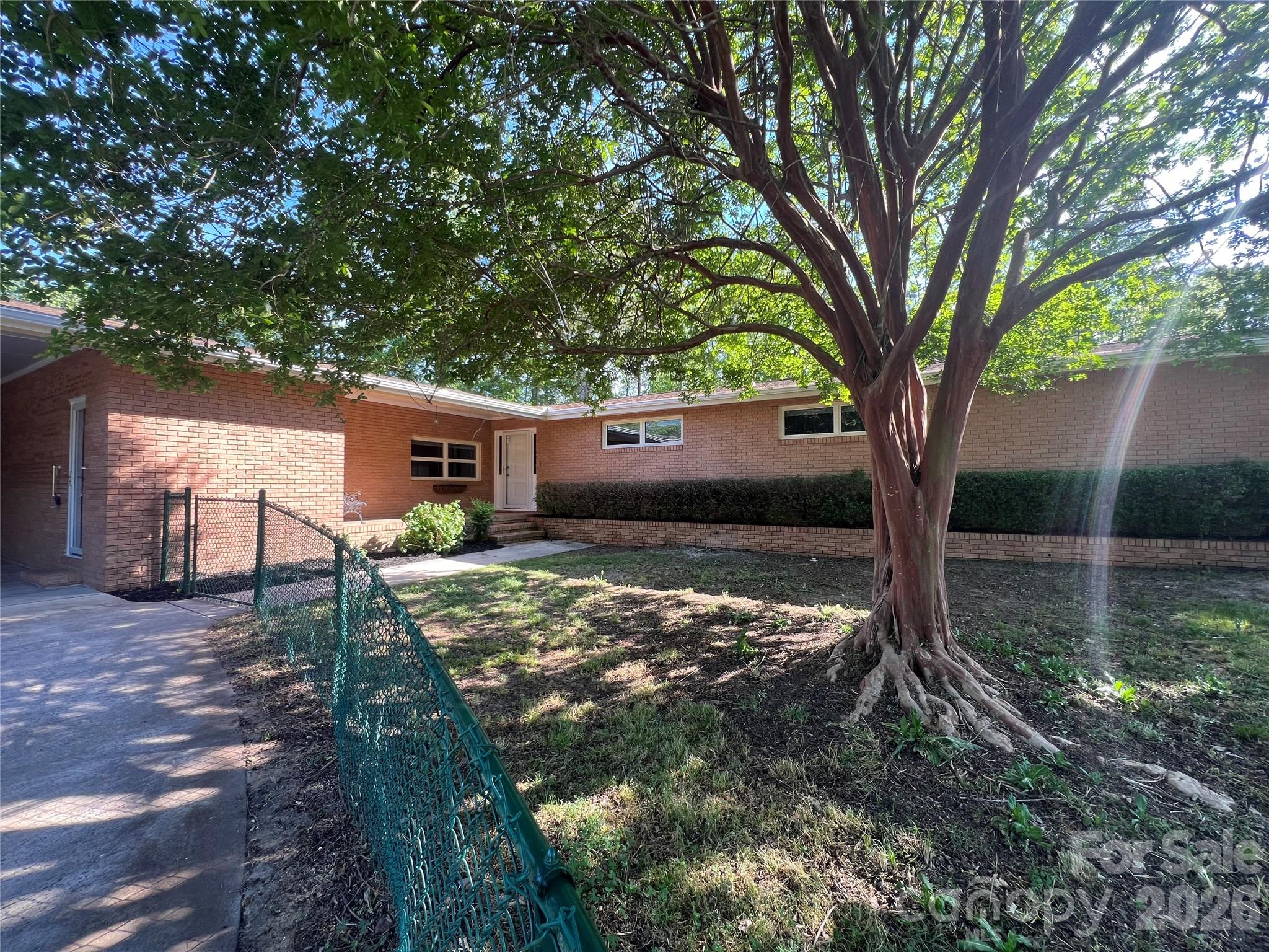 280 Raintree Road — Great Falls