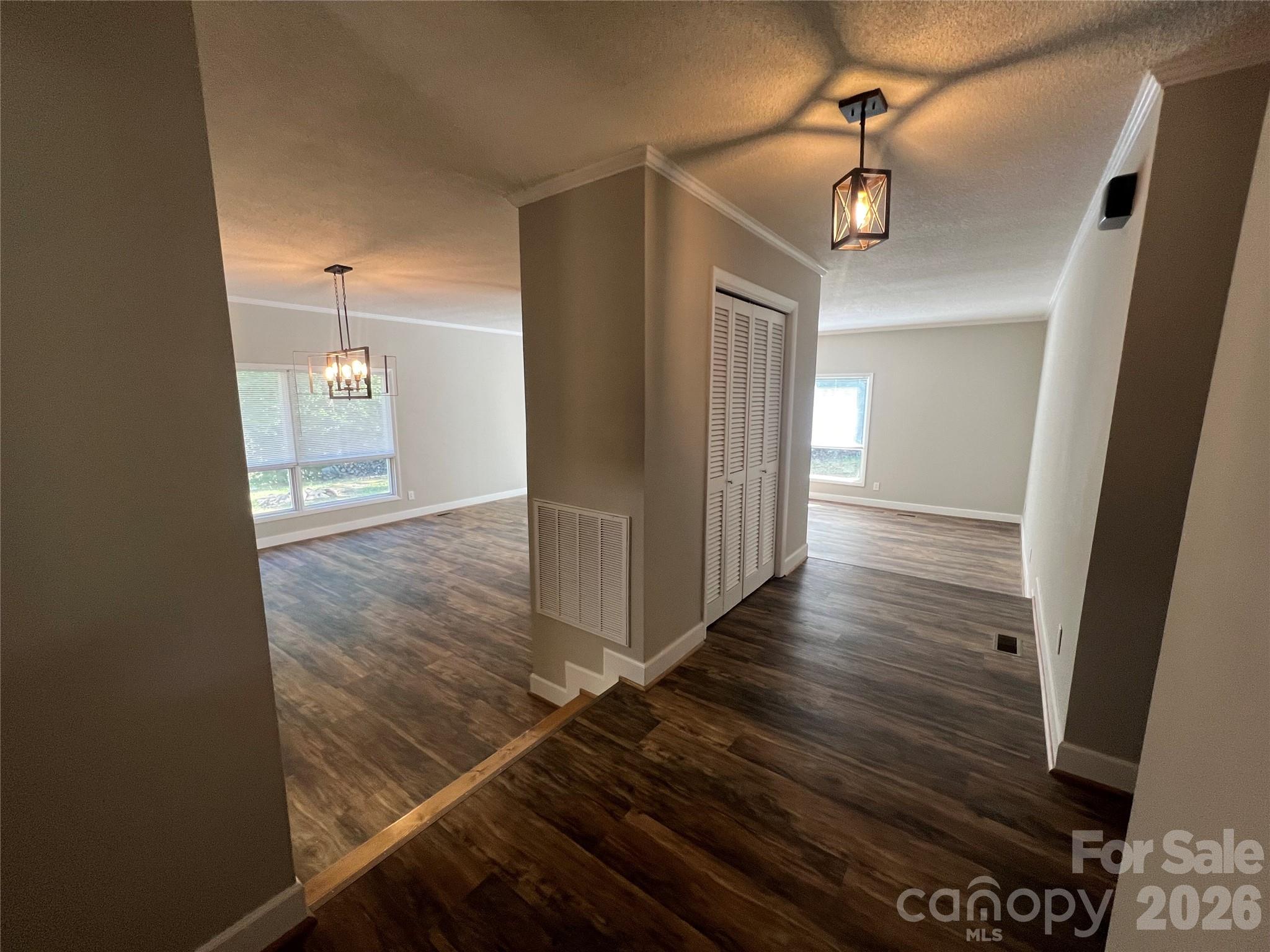 280 Raintree Road — Great Falls