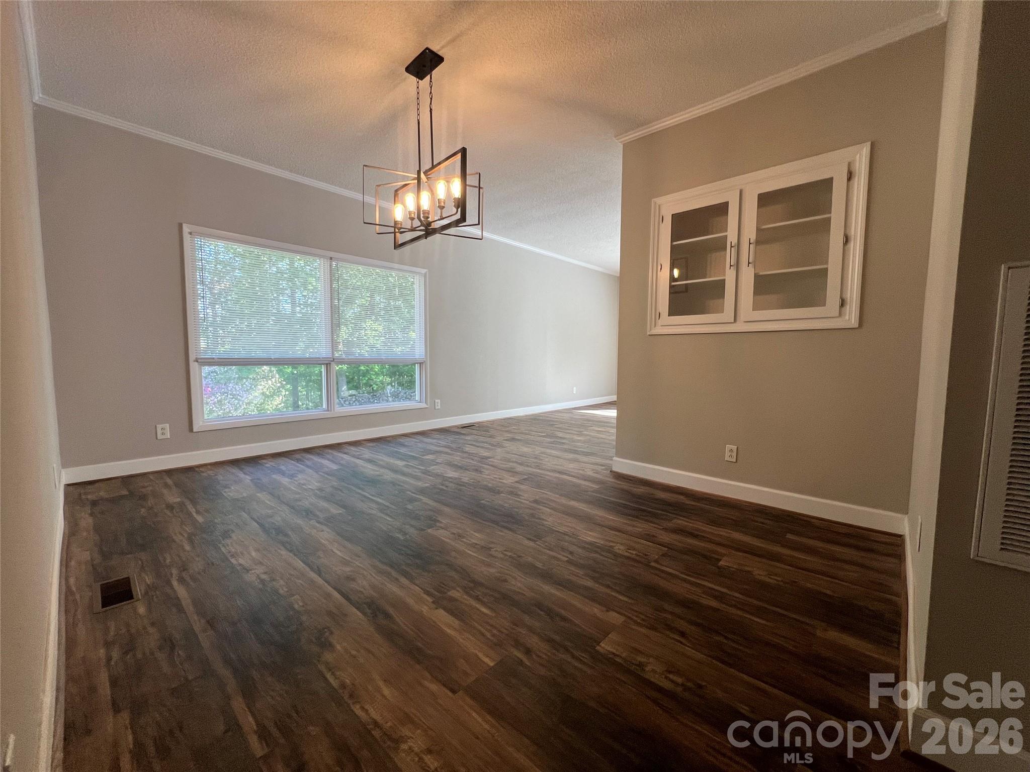280 Raintree Road — Great Falls