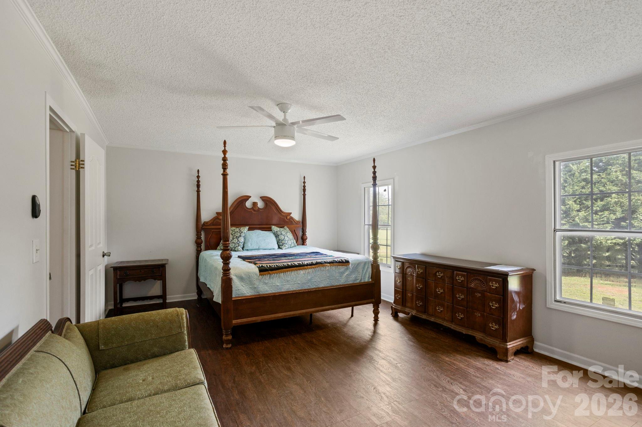 1896 E Green Creek Drive — Tryon
