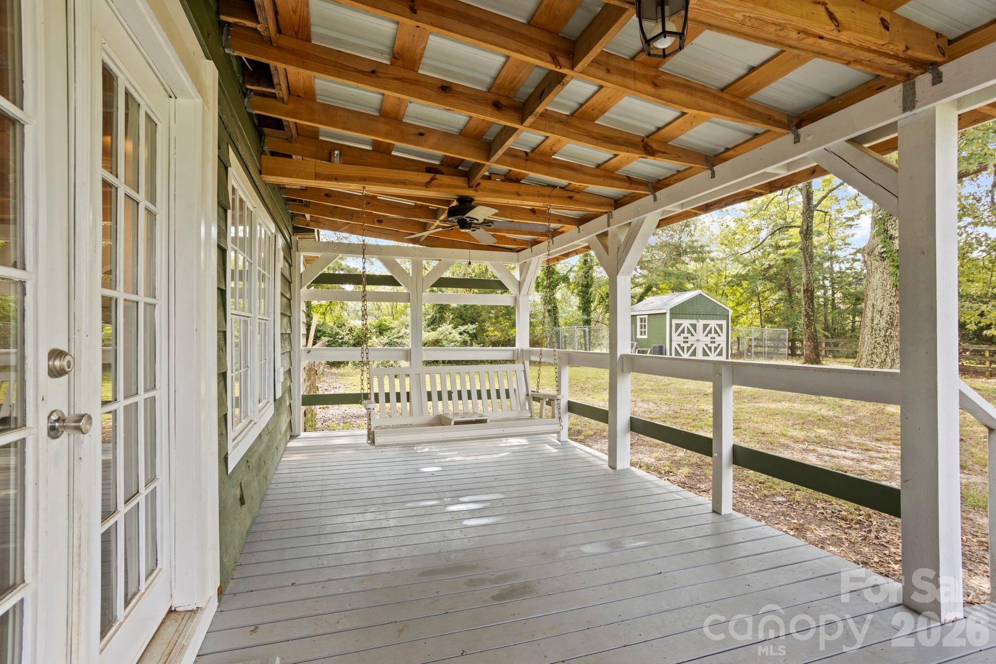 1896 E Green Creek Drive — Tryon