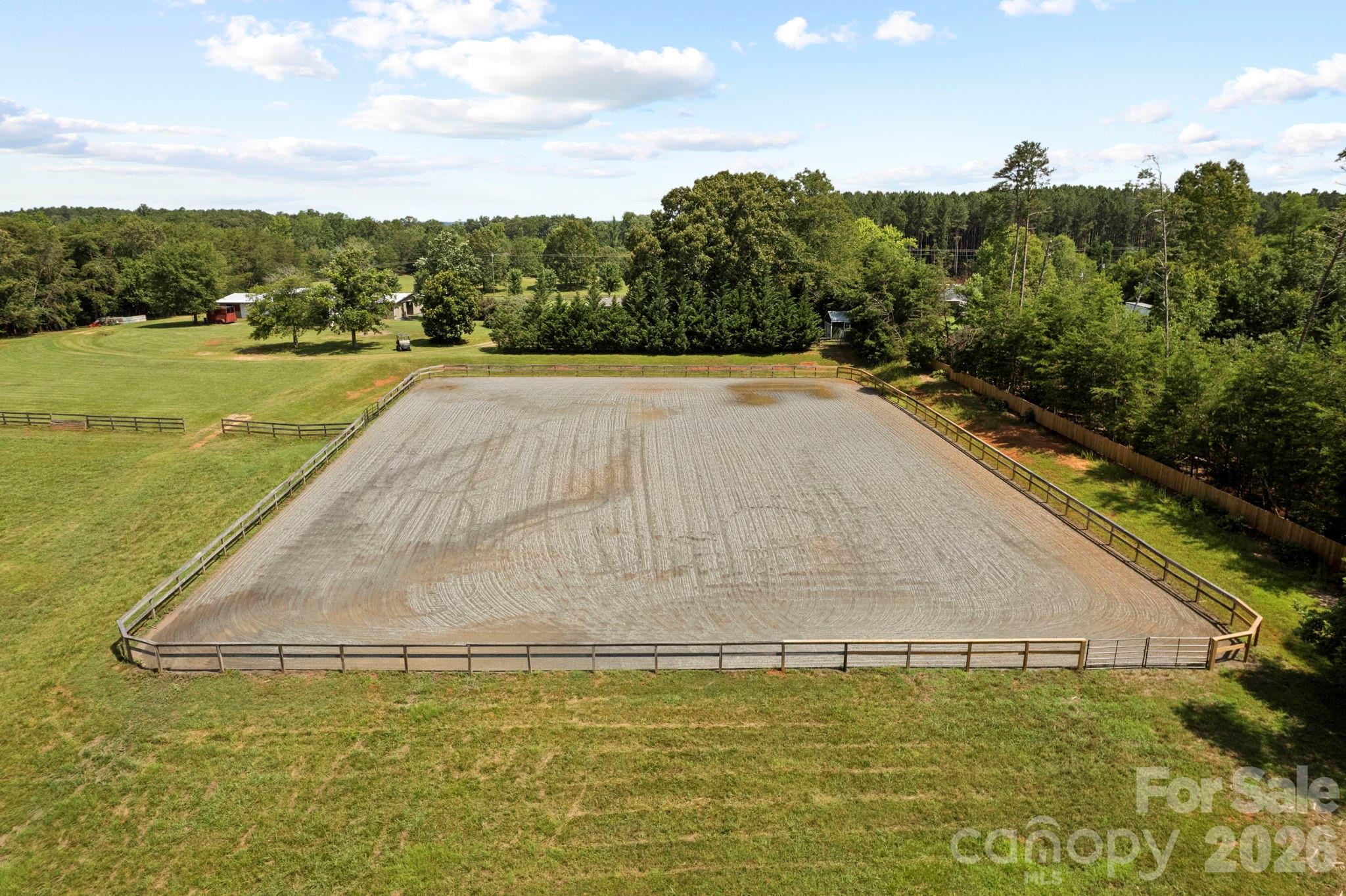 1896 E Green Creek Drive — Tryon