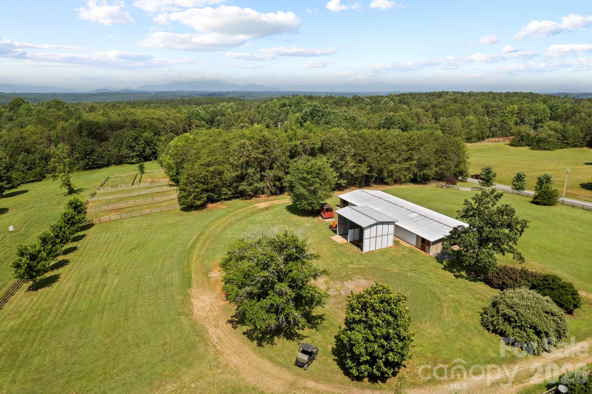 1896 E Green Creek Drive — Tryon